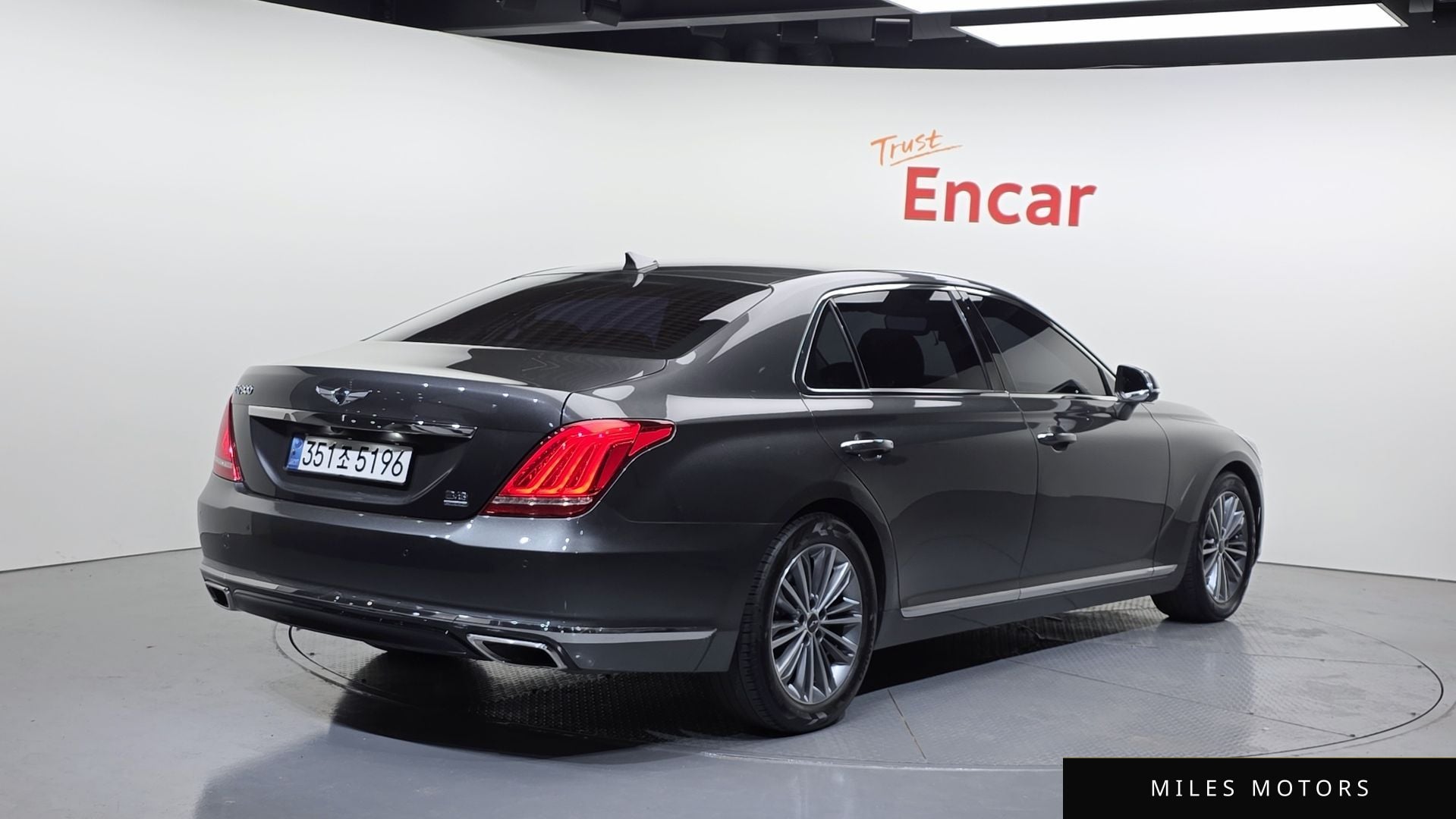 Genesis EQ900 2017 — миниатюра 2
