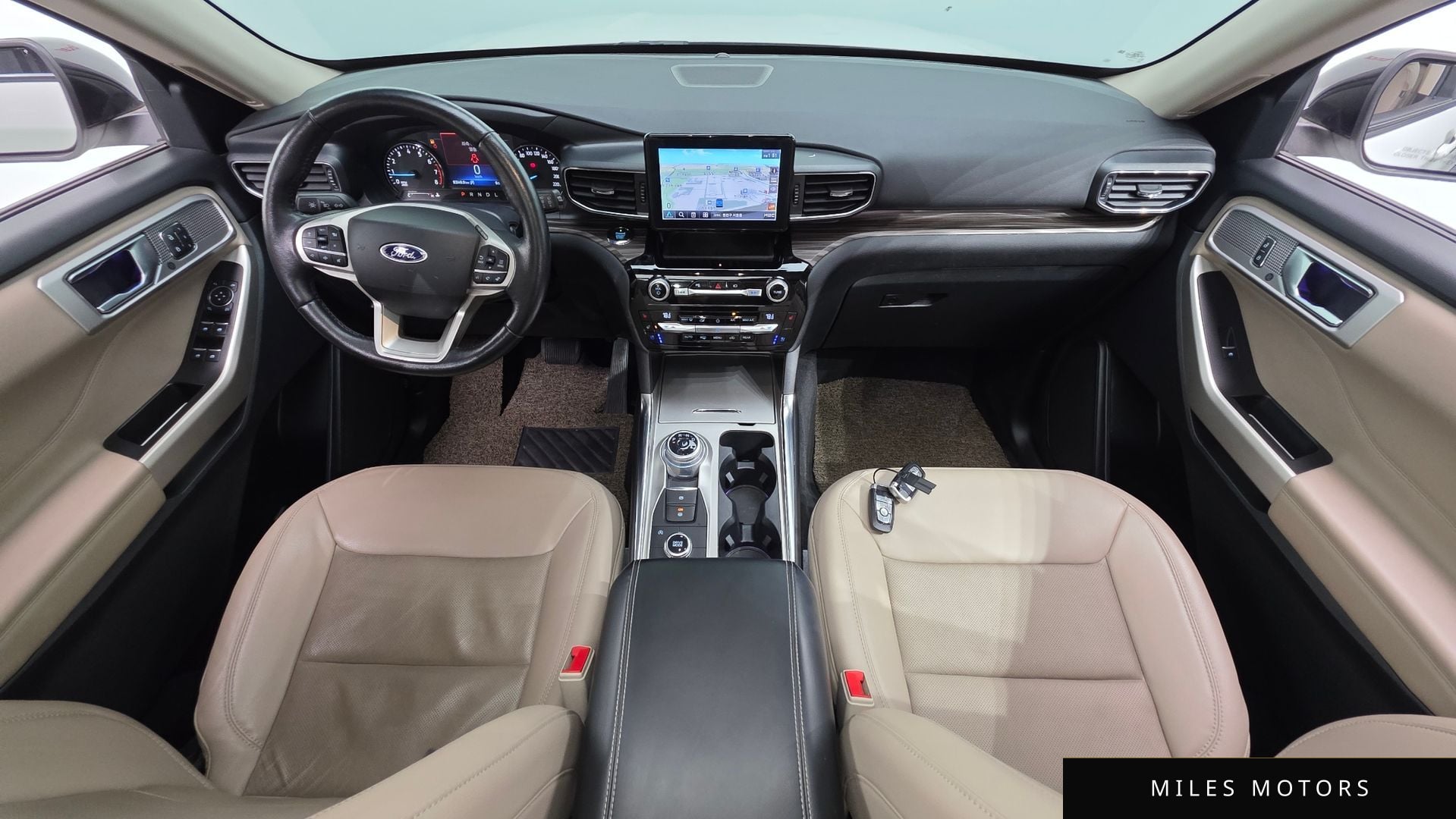 Ford Explorer 2021 — миниатюра 10