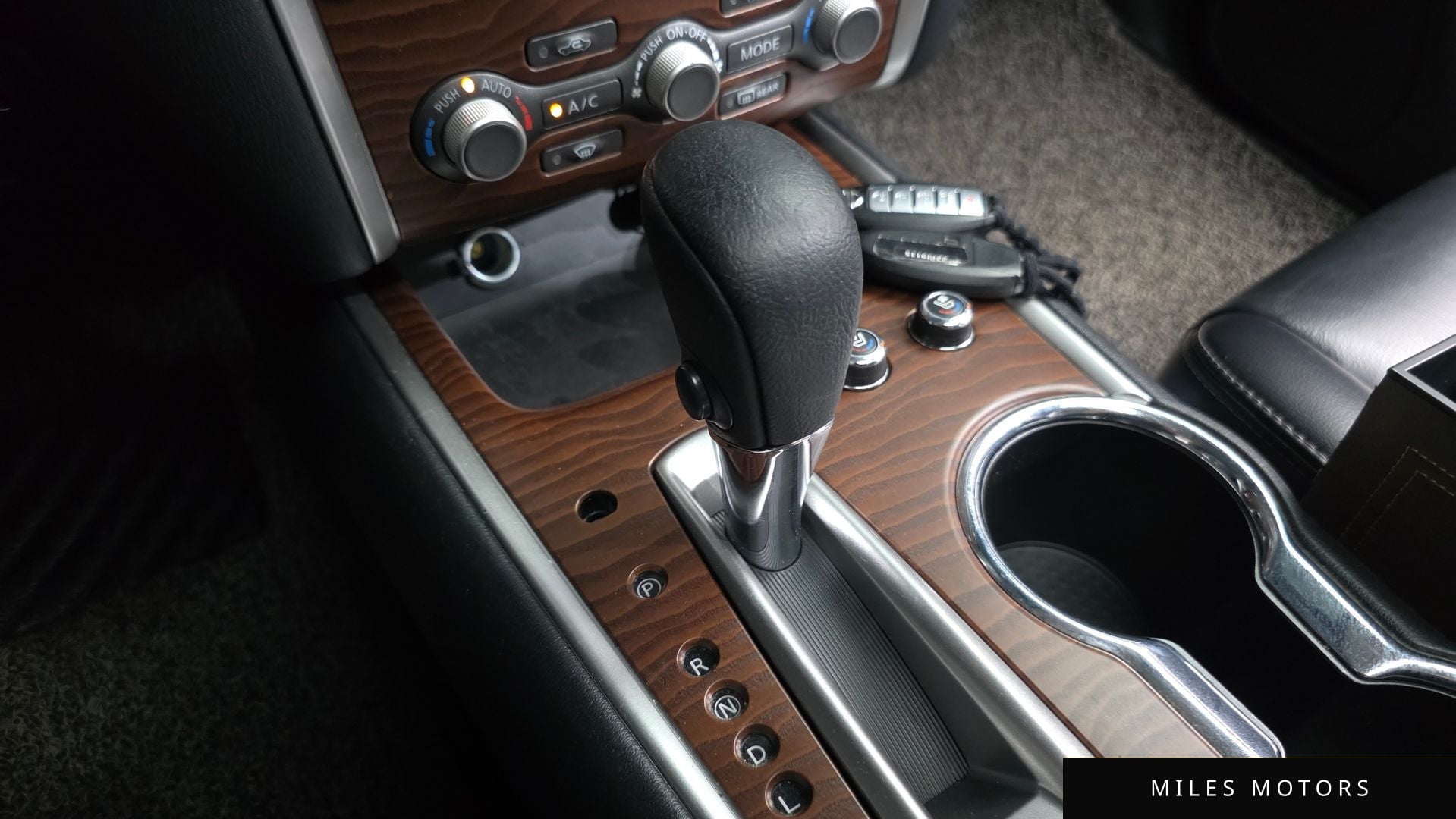 Nissan Pathfinder 2017 — миниатюра 11