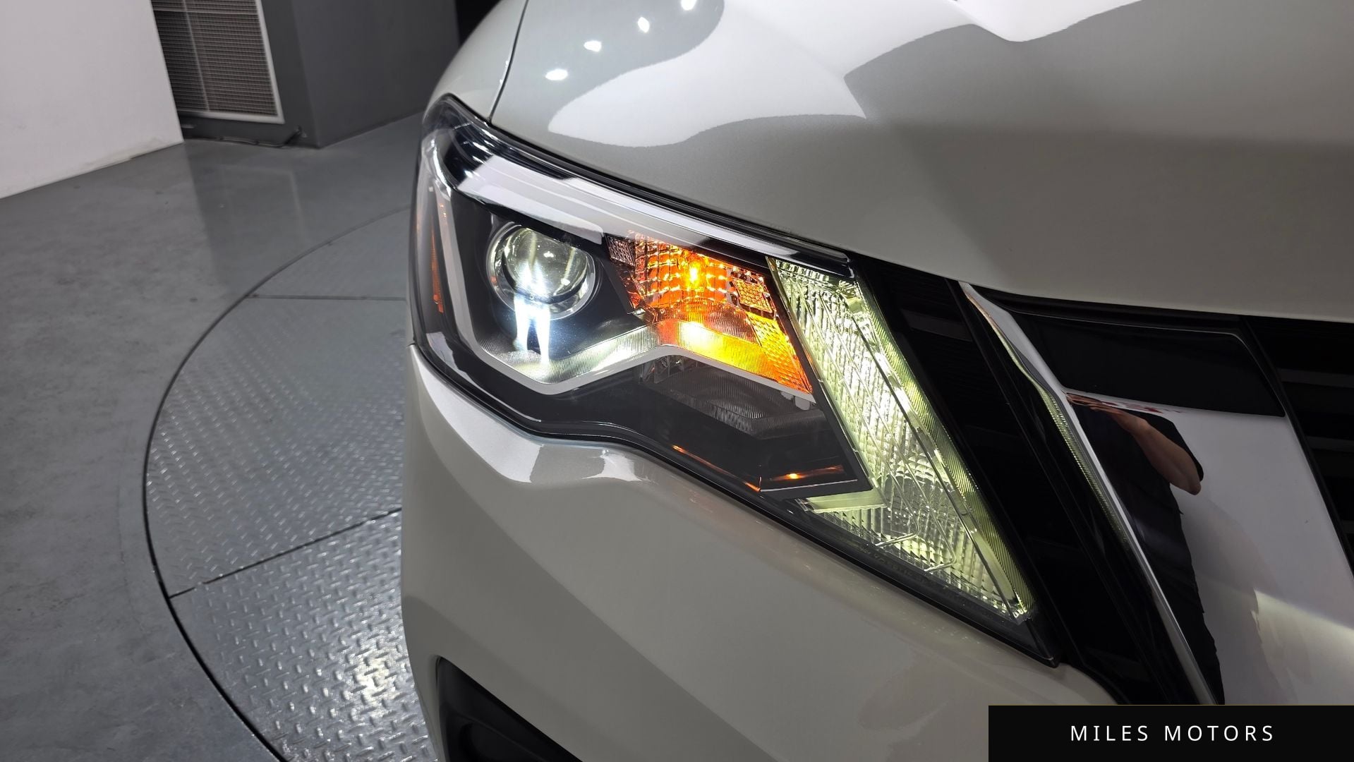 Nissan Pathfinder 2017 — миниатюра 7