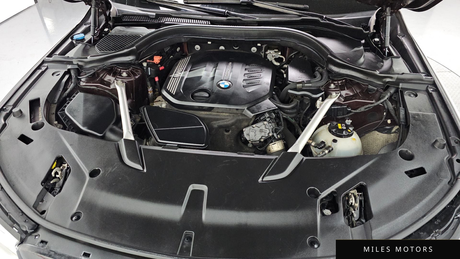 BMW 6 Series GT (G32) 2020 — миниатюра 6
