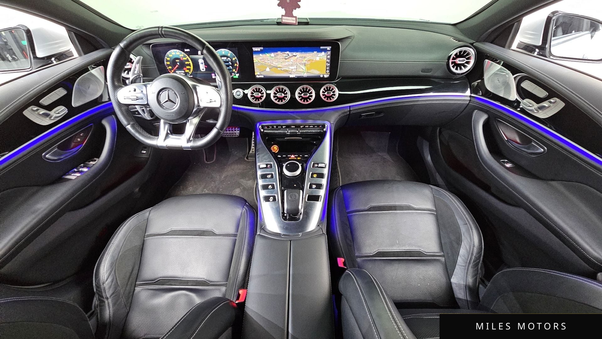 Mercedes-Benz AMG GT 2019 — миниатюра 7