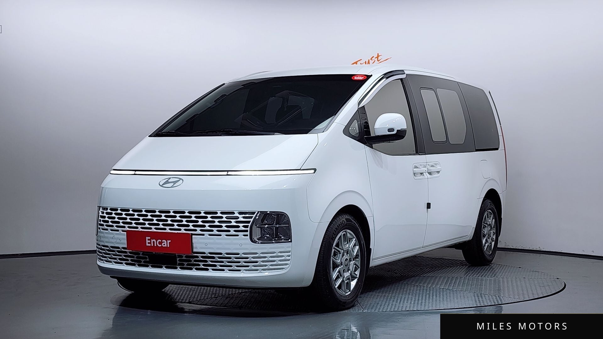 Hyundai Staria 2025 — фото 1 из 12