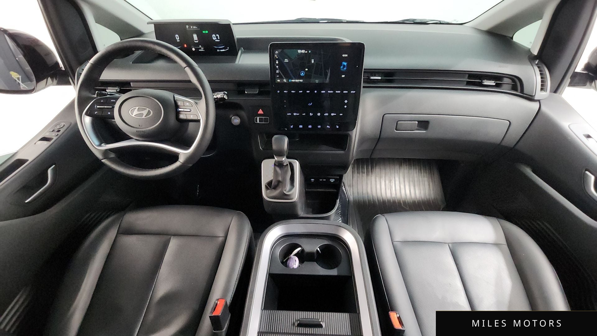 Hyundai Staria 2025 — миниатюра 10