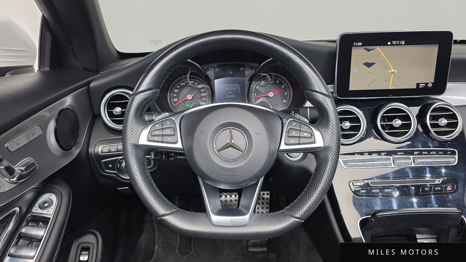 Mercedes-Benz C-Class W205 2017 — миниатюра 16