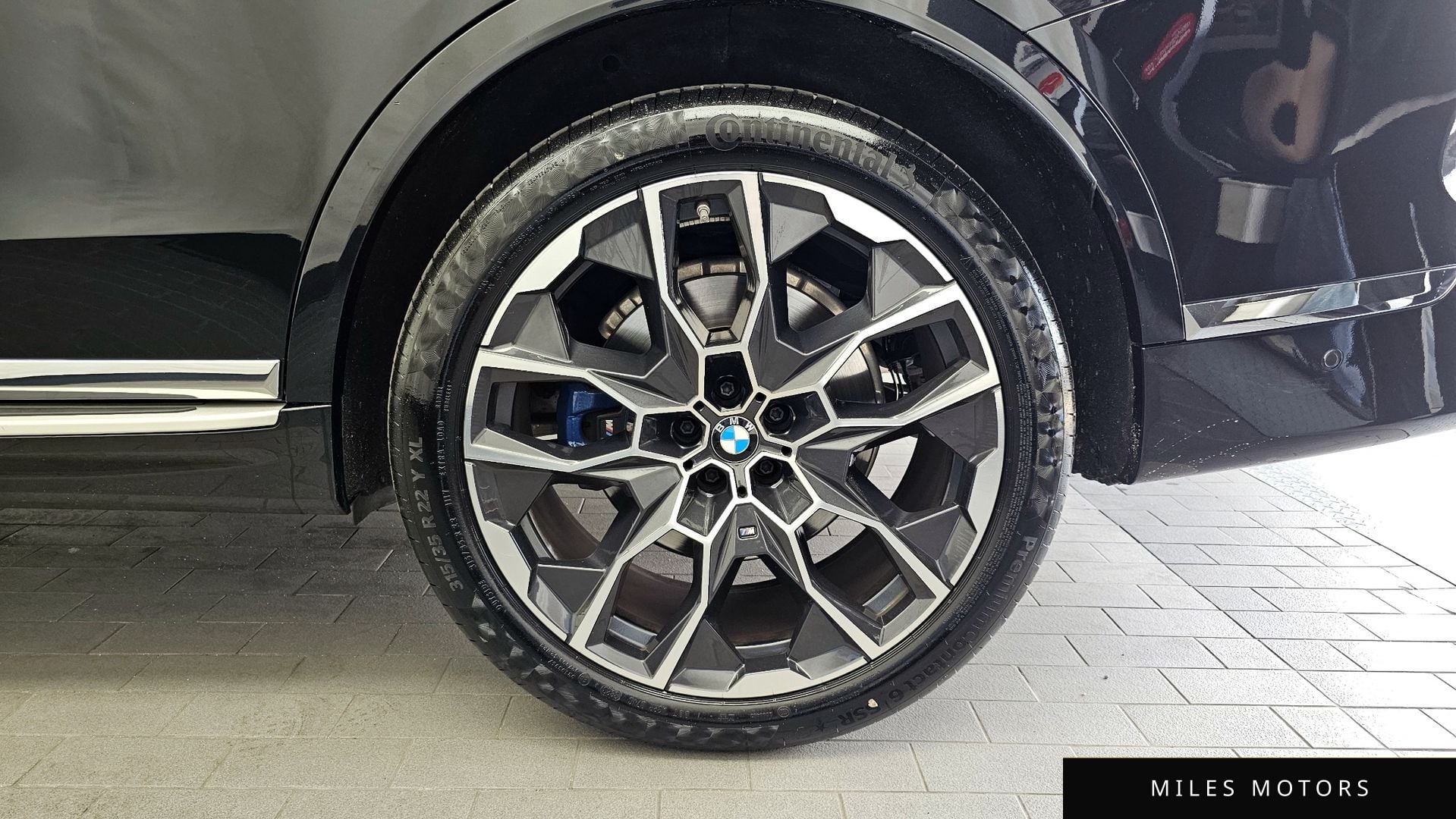 BMW X7 (G07) 2024 — миниатюра 7