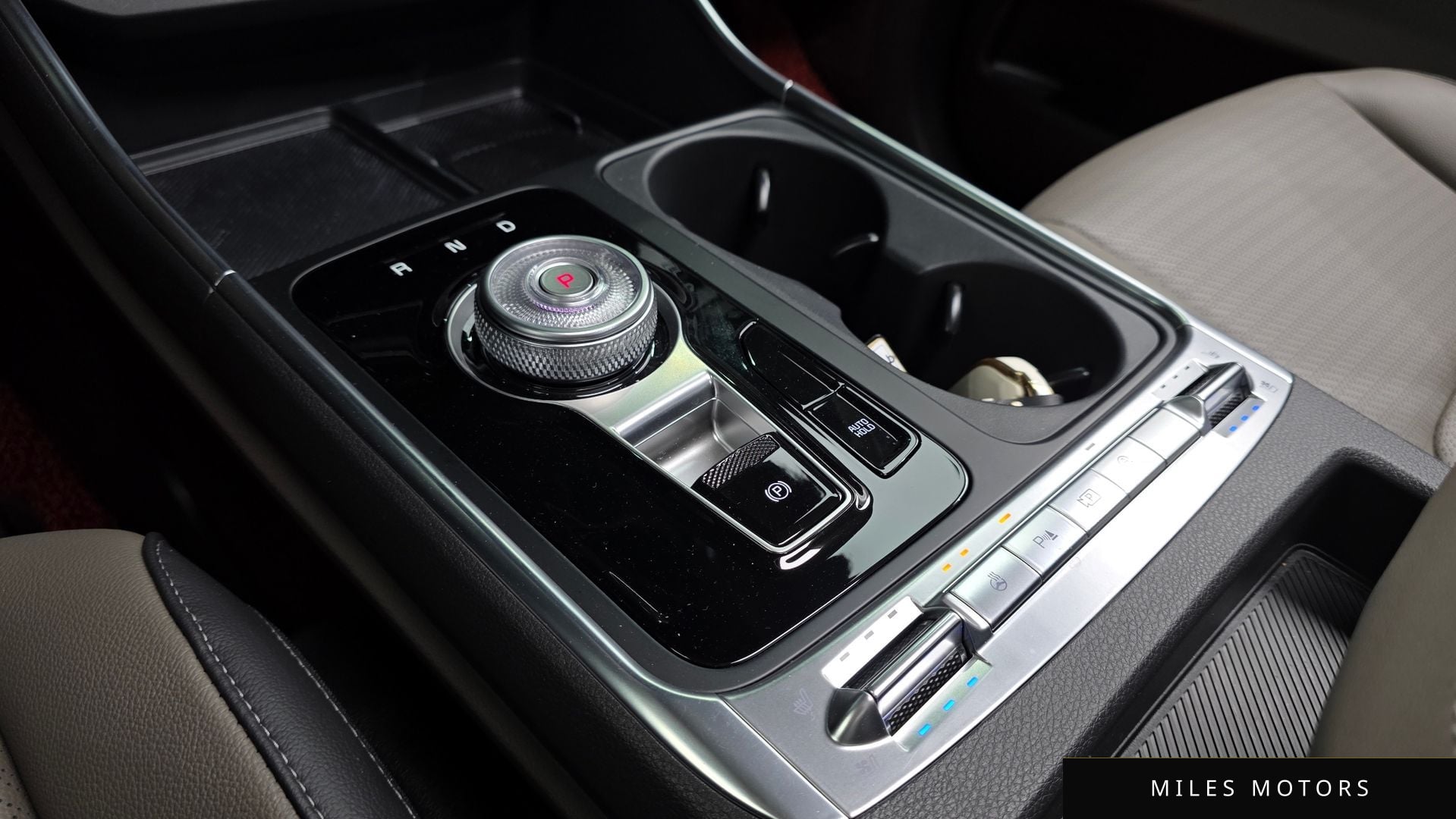 Kia Canival 2025 — миниатюра 12