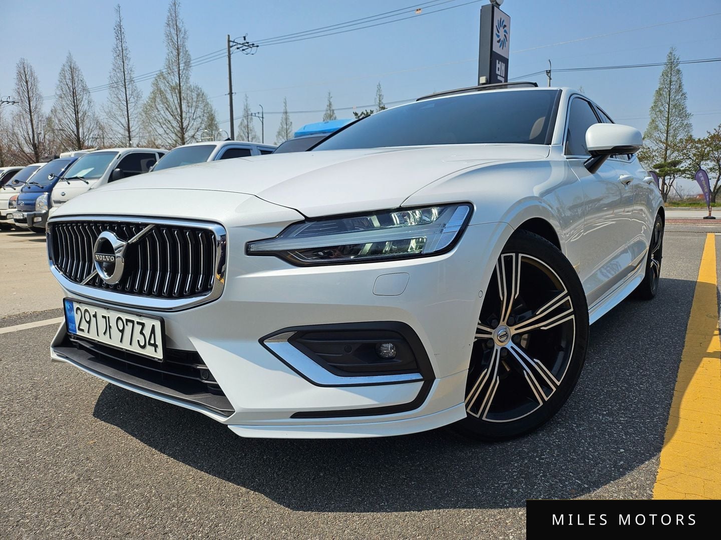 Volvo S60 2021 — фото 1 из 12
