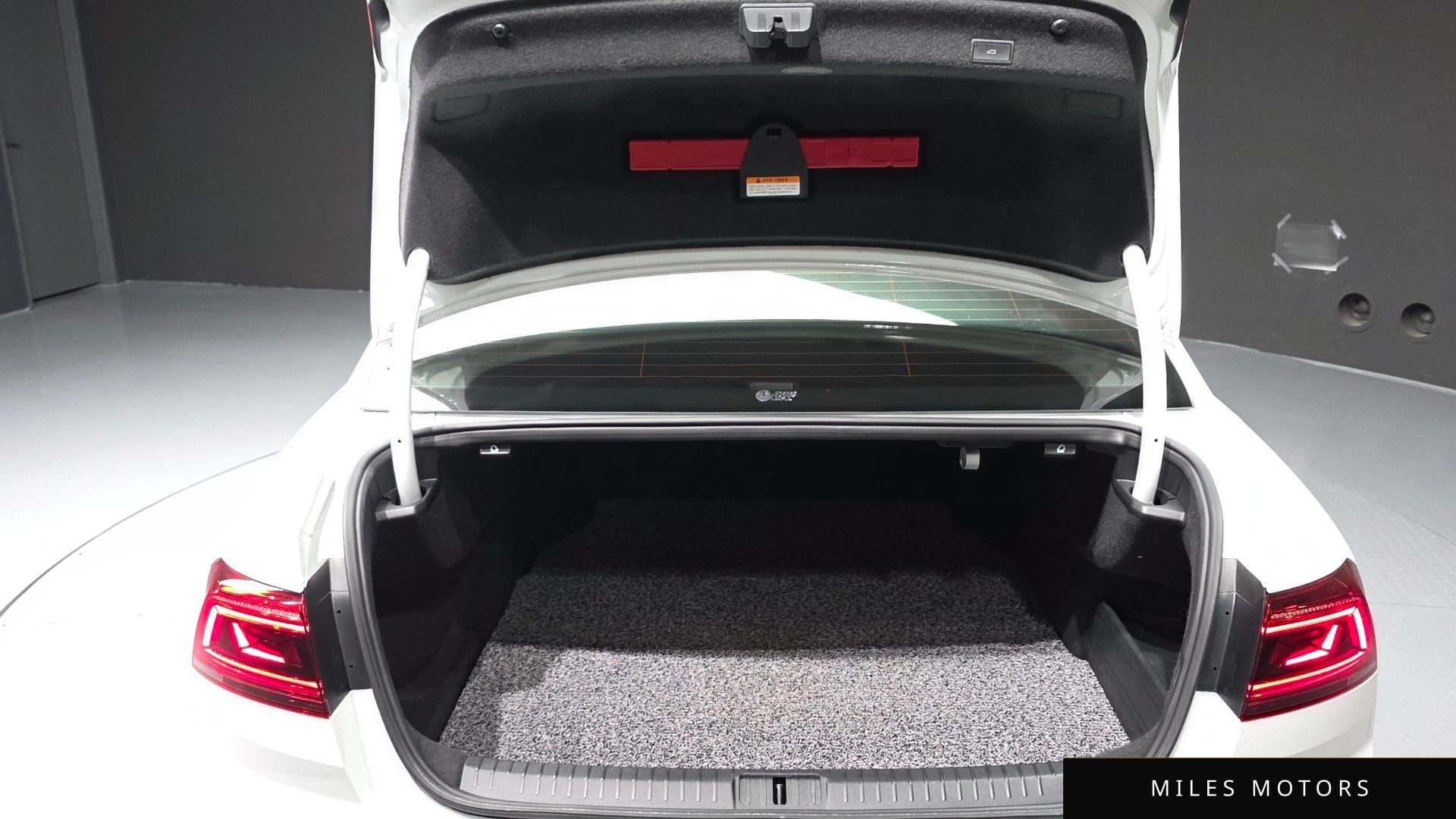 Volkswagen 파사트 GT(B8) 2022 — миниатюра 20