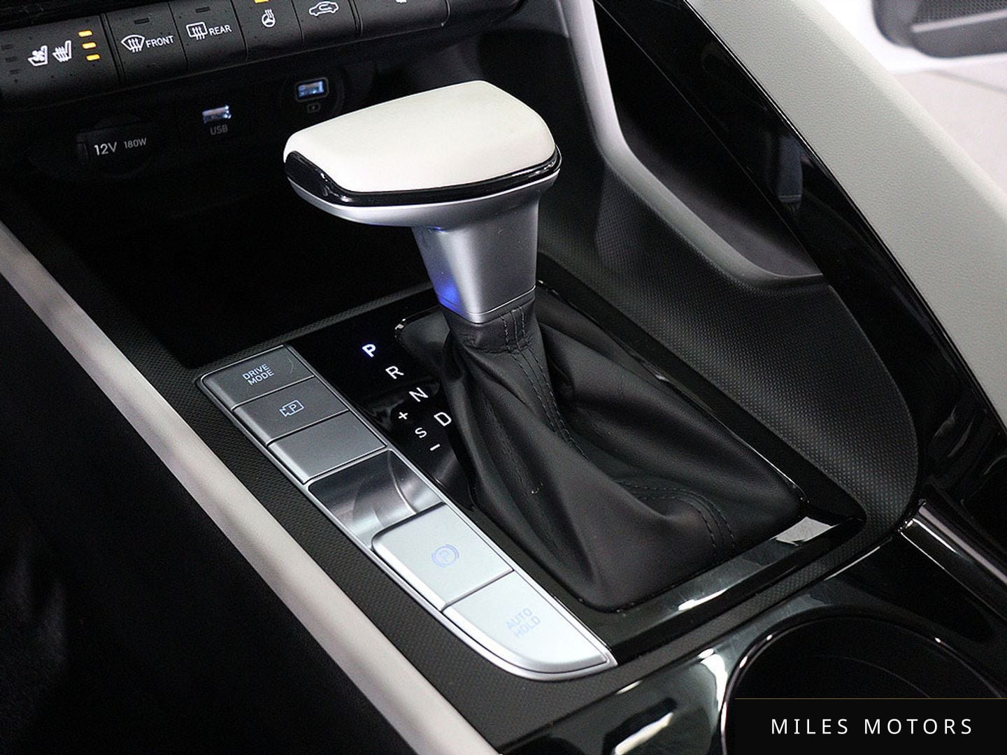 Hyundai AVANTE 2021 — миниатюра 11