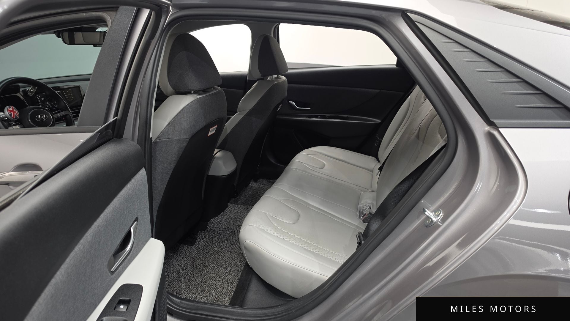 Hyundai AVANTE 2021 — миниатюра 17