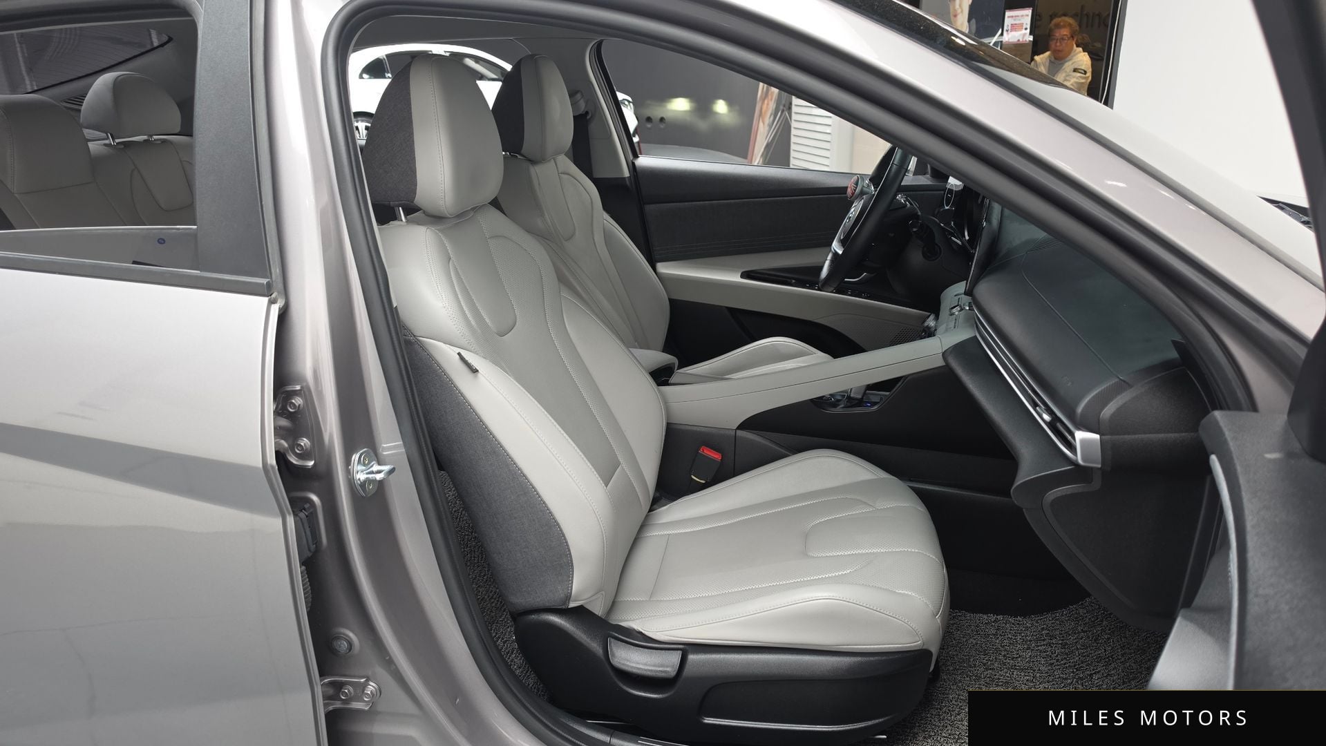 Hyundai AVANTE 2021 — миниатюра 18