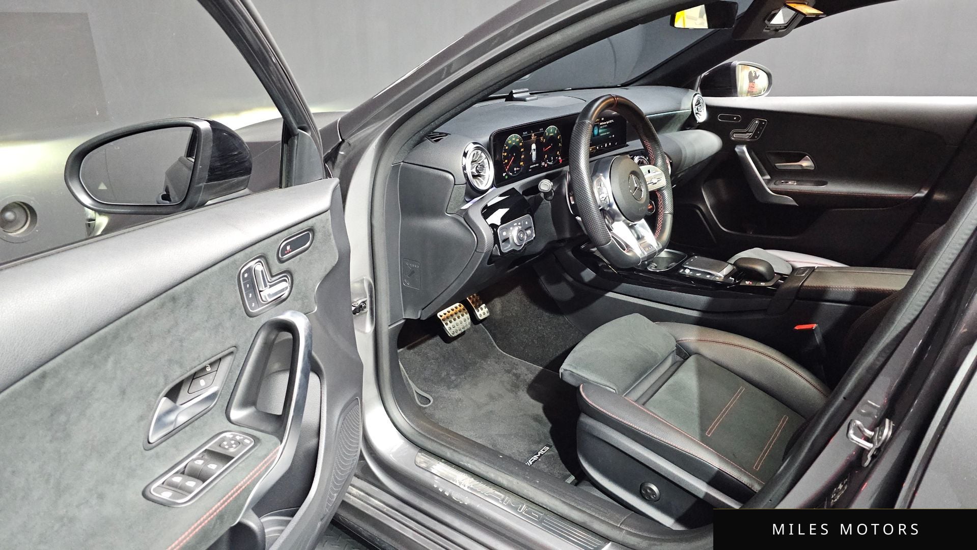 Mercedes-Benz A-Class W177 2023 — миниатюра 10