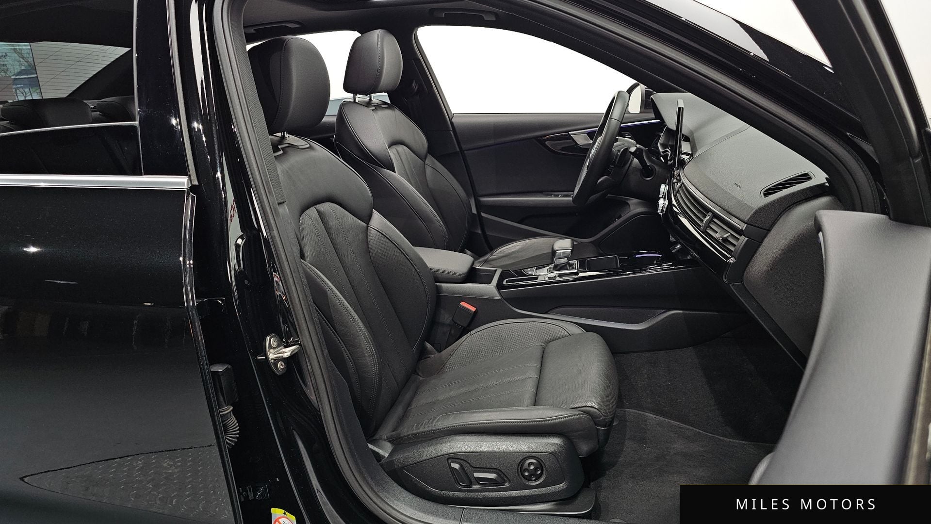 Audi A4 (B9) 2020 — миниатюра 11
