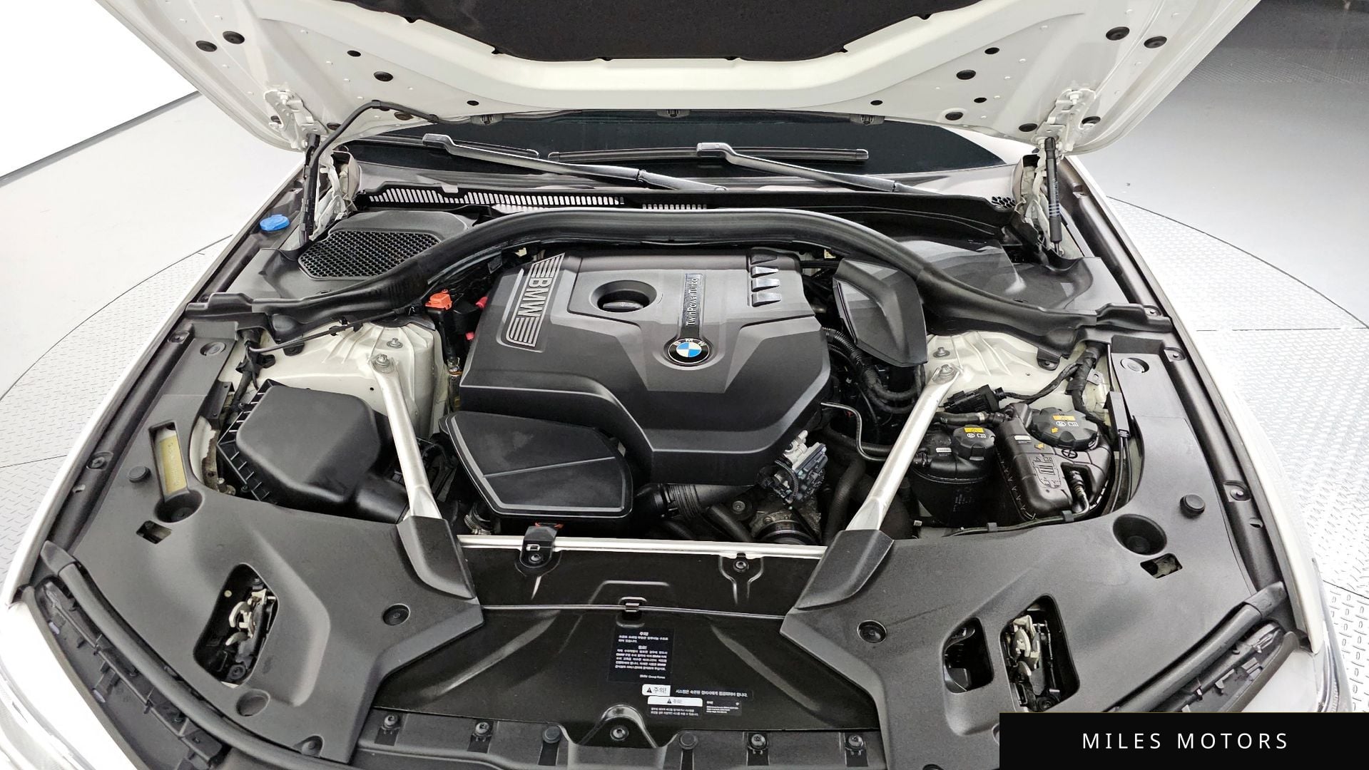 BMW 5 Series (G30) 2018 — миниатюра 6
