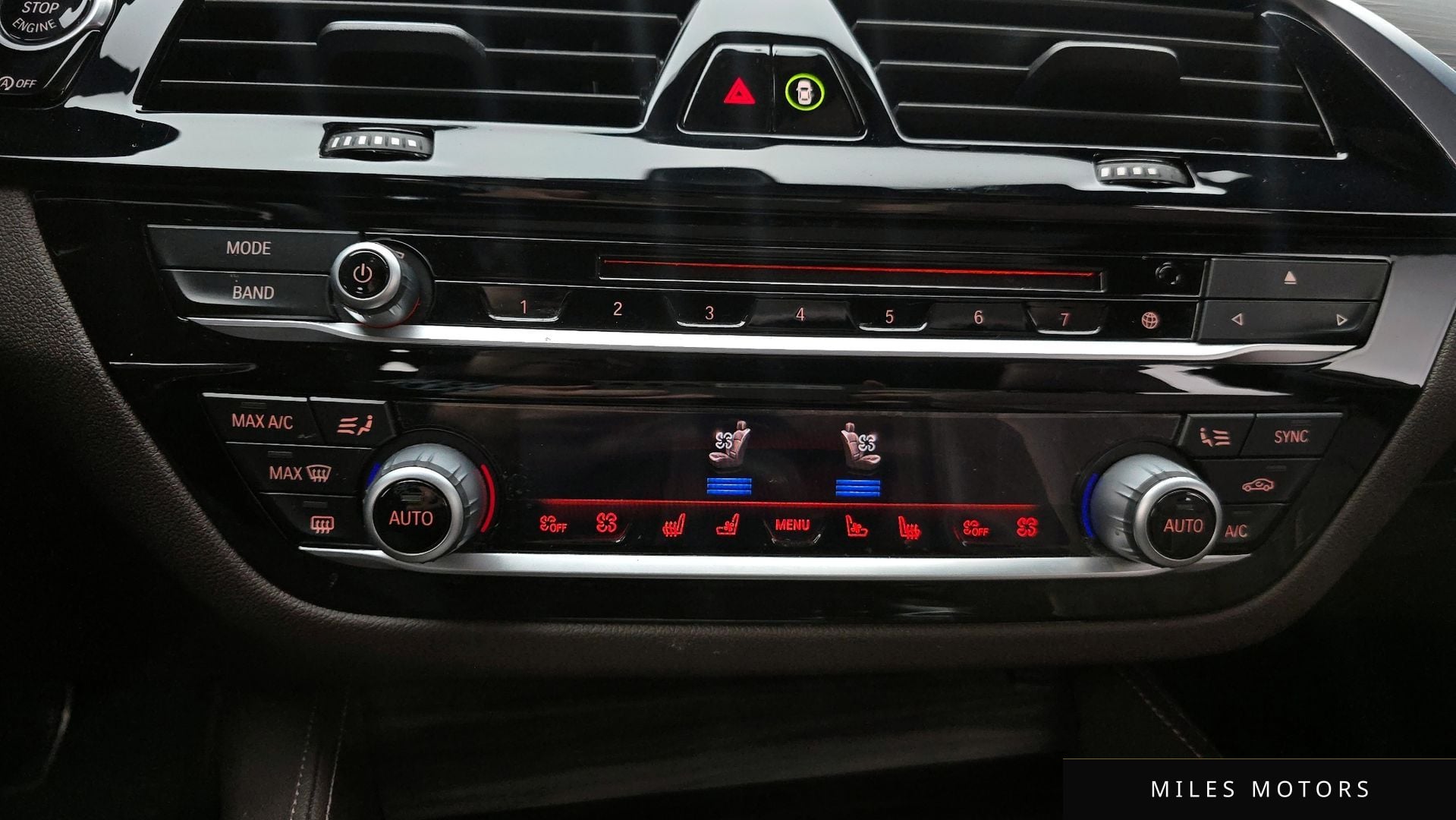BMW 5 Series (G30) 2018 — миниатюра 29