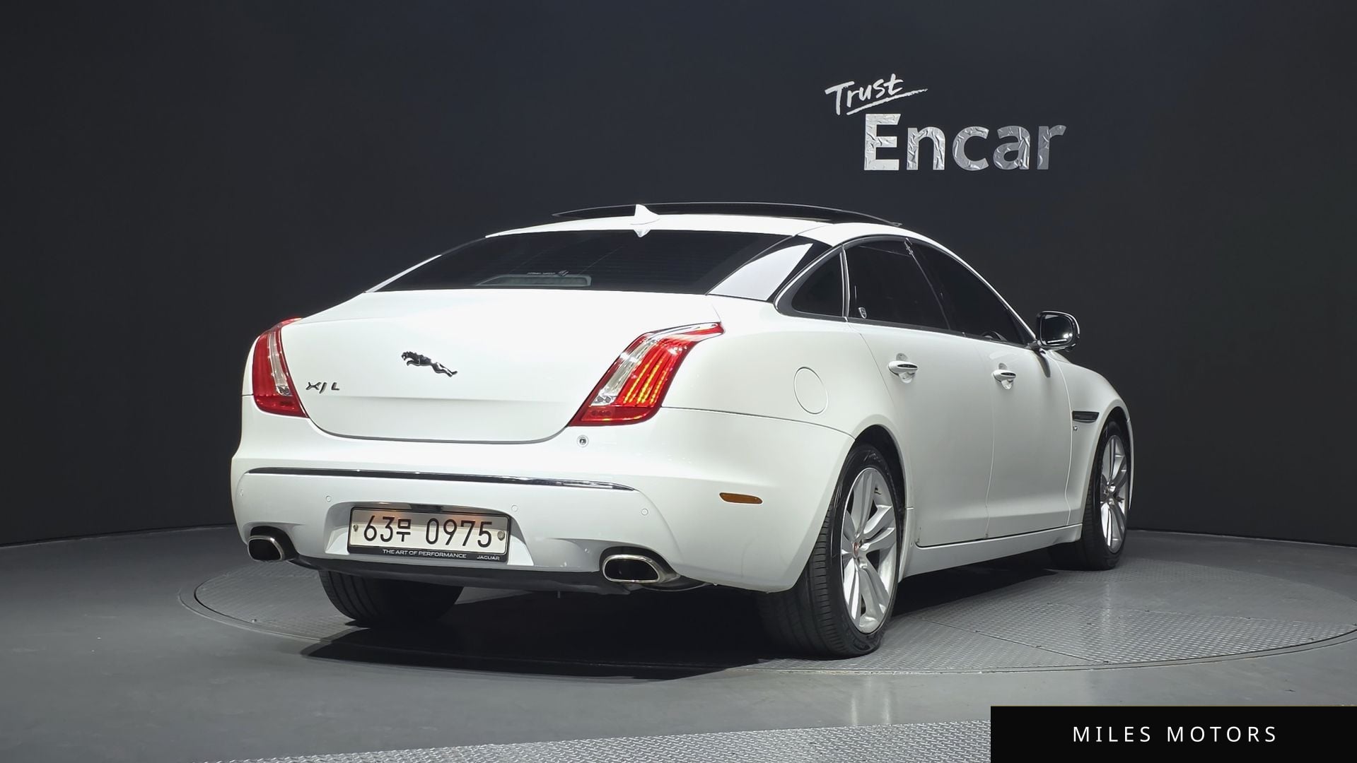 Jaguar All New XJ 2015 — миниатюра 2