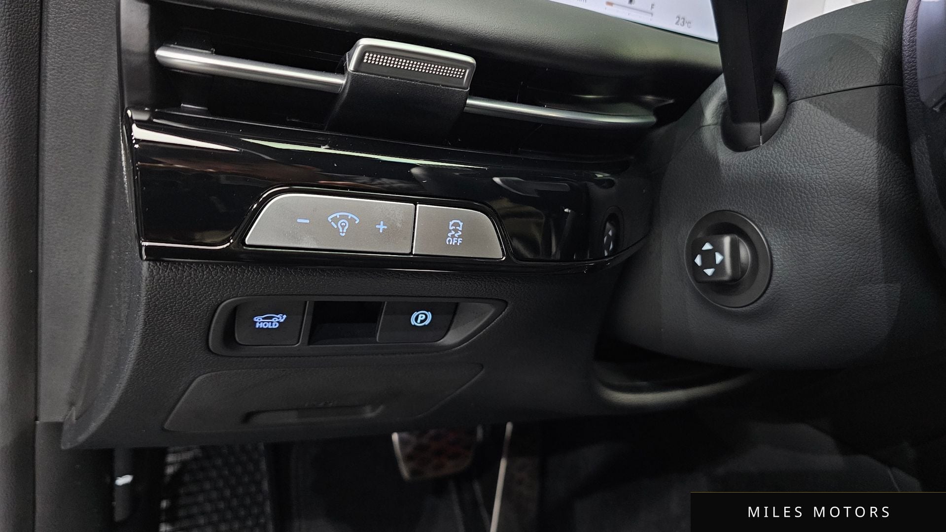 Genesis G80 (RG3) 2025 — миниатюра 19