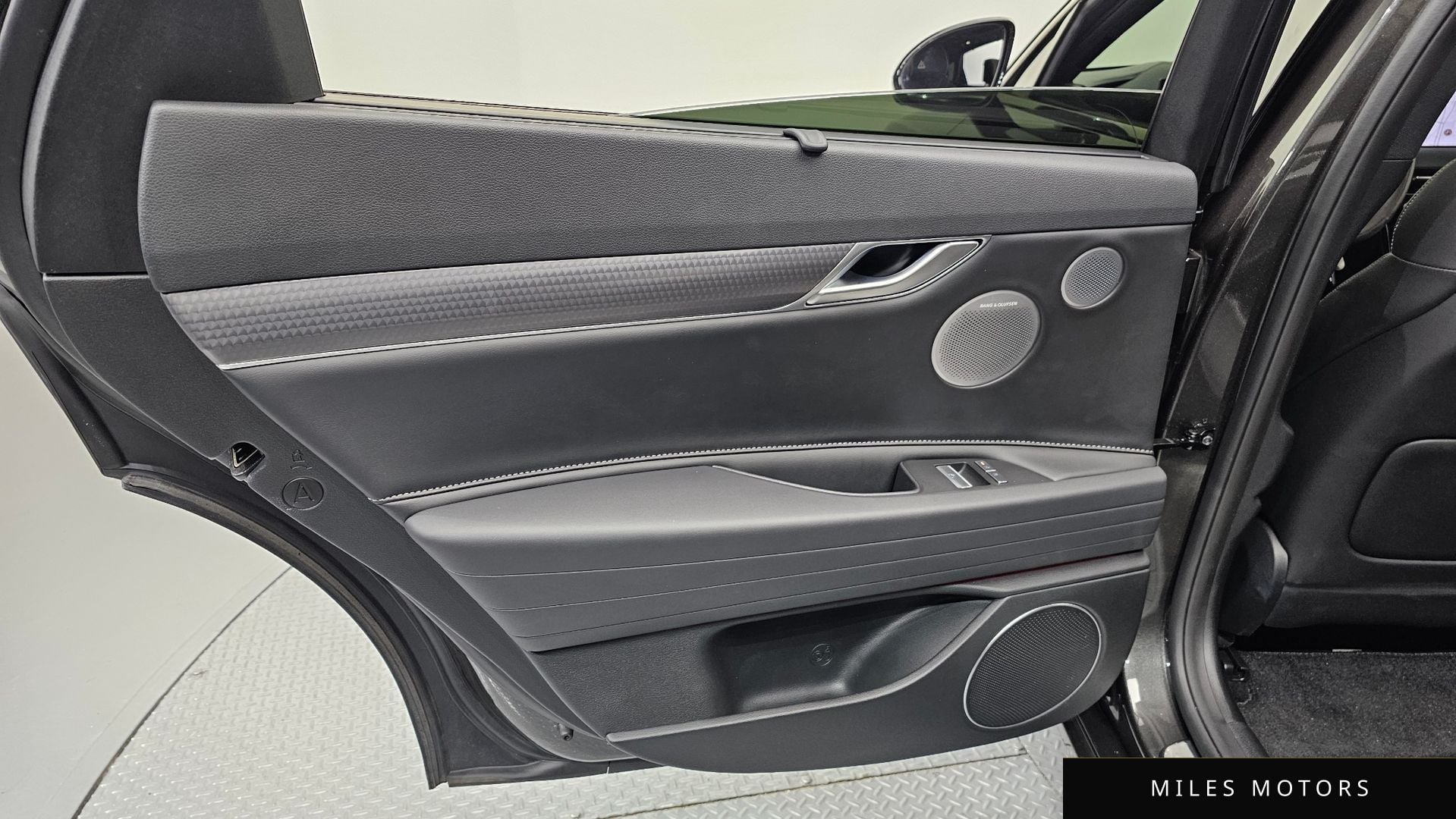 Genesis G80 (RG3) 2025 — миниатюра 15