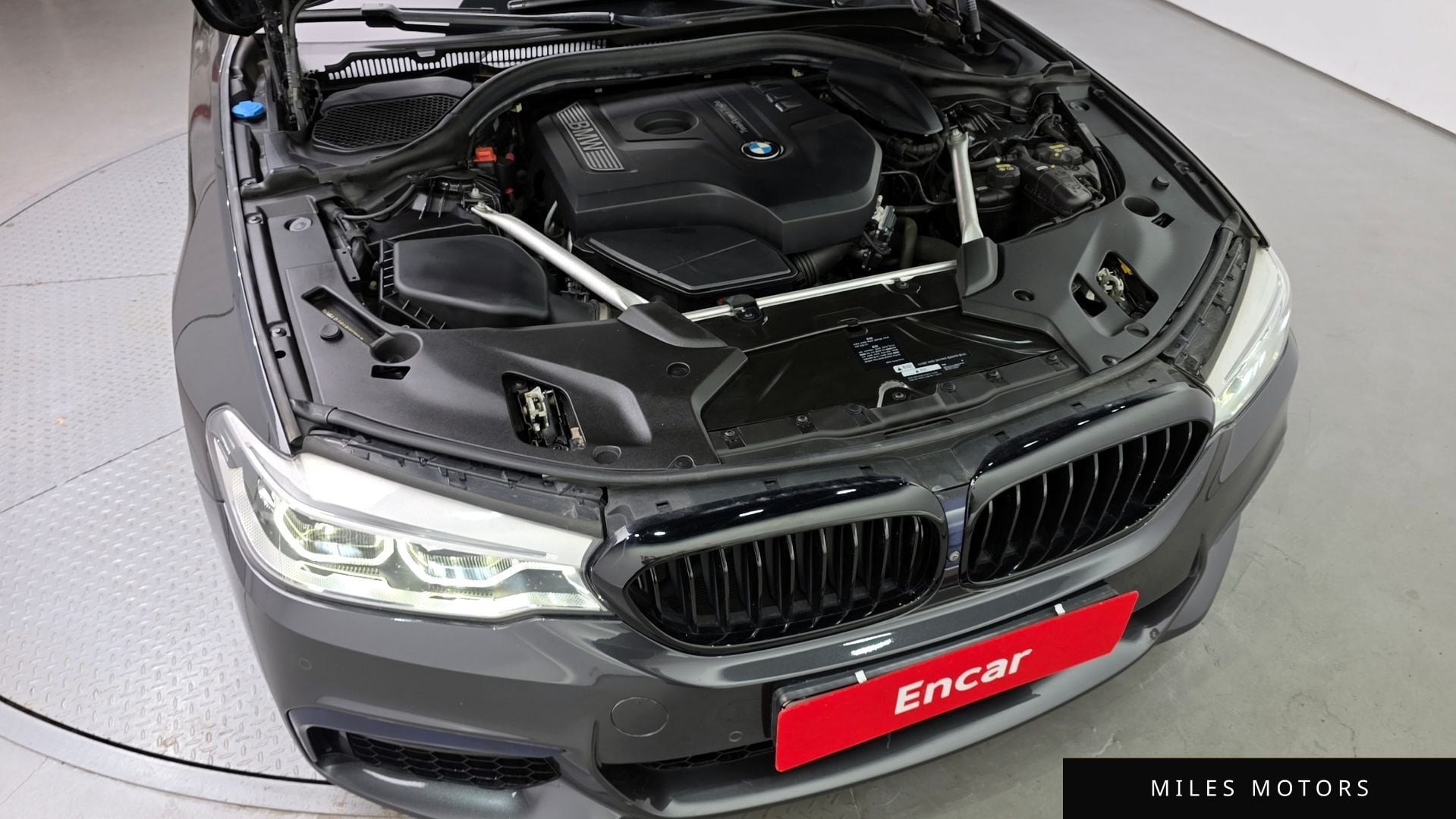 BMW 5 Series (G30) 2018 — миниатюра 6