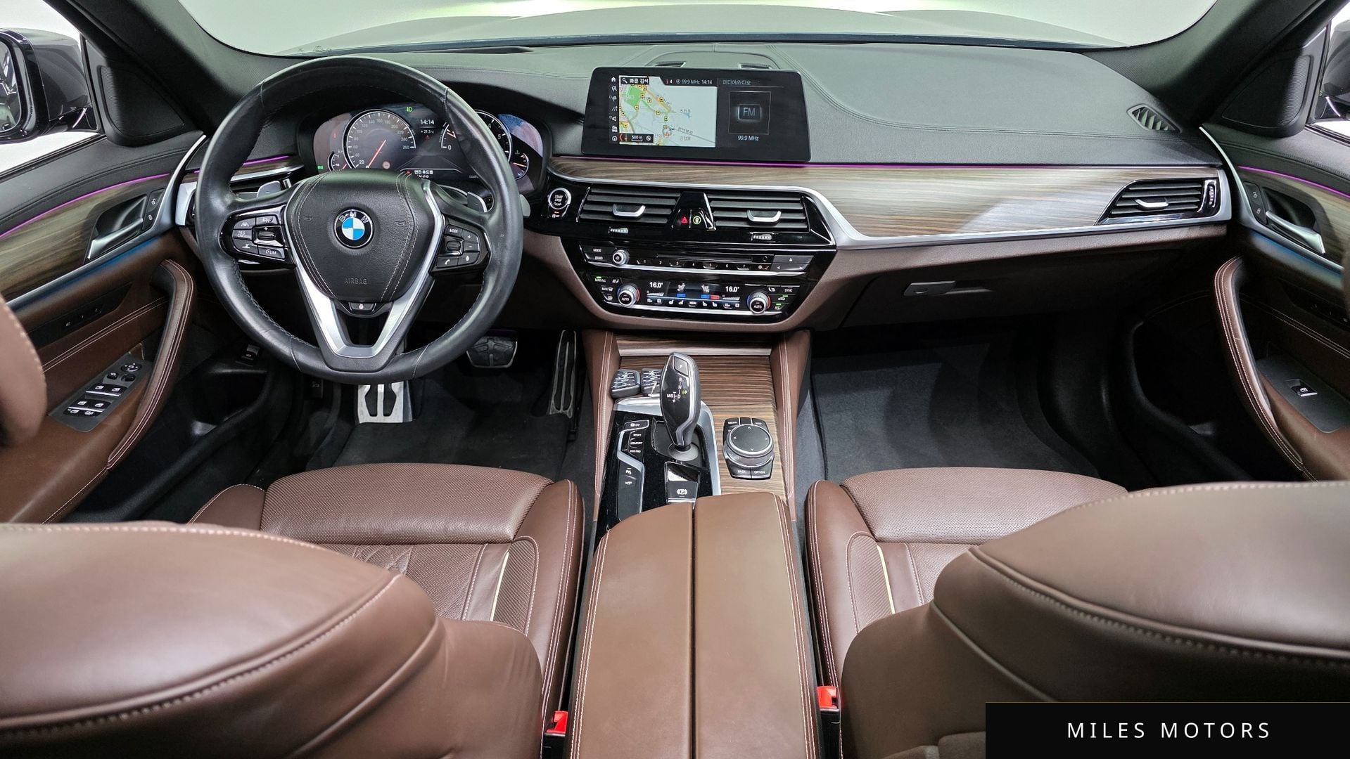 BMW 5 Series (G30) 2018 — миниатюра 10