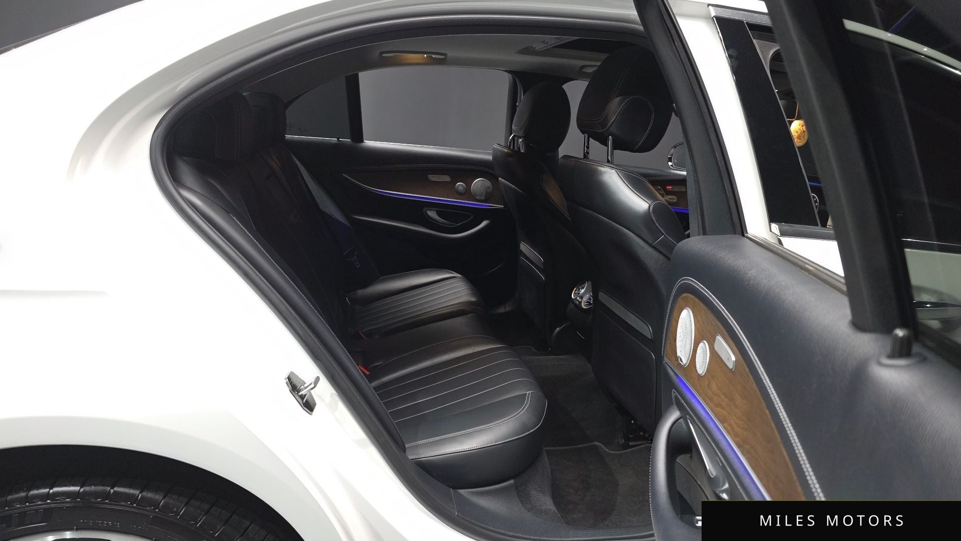 Mercedes-Benz E-Class W213 2020 — миниатюра 18