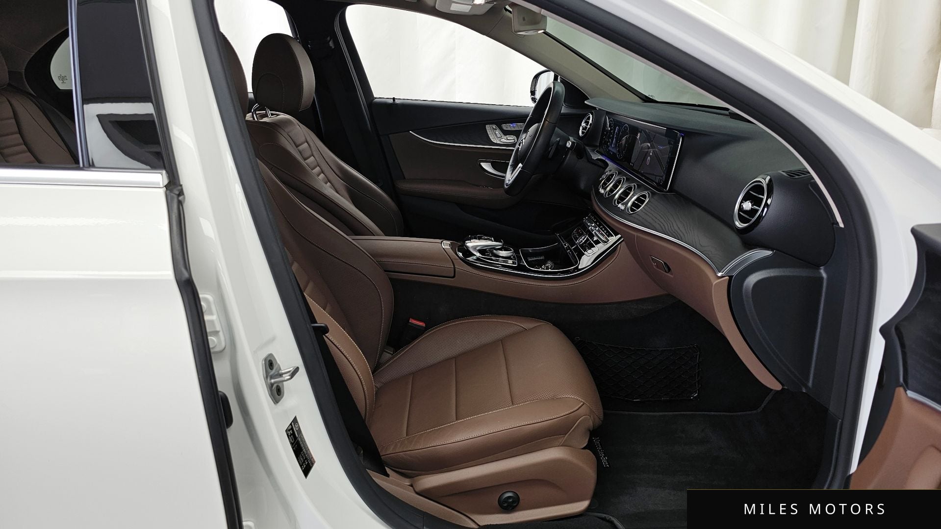 Mercedes-Benz E-클래스 W213 2020 — миниатюра 17