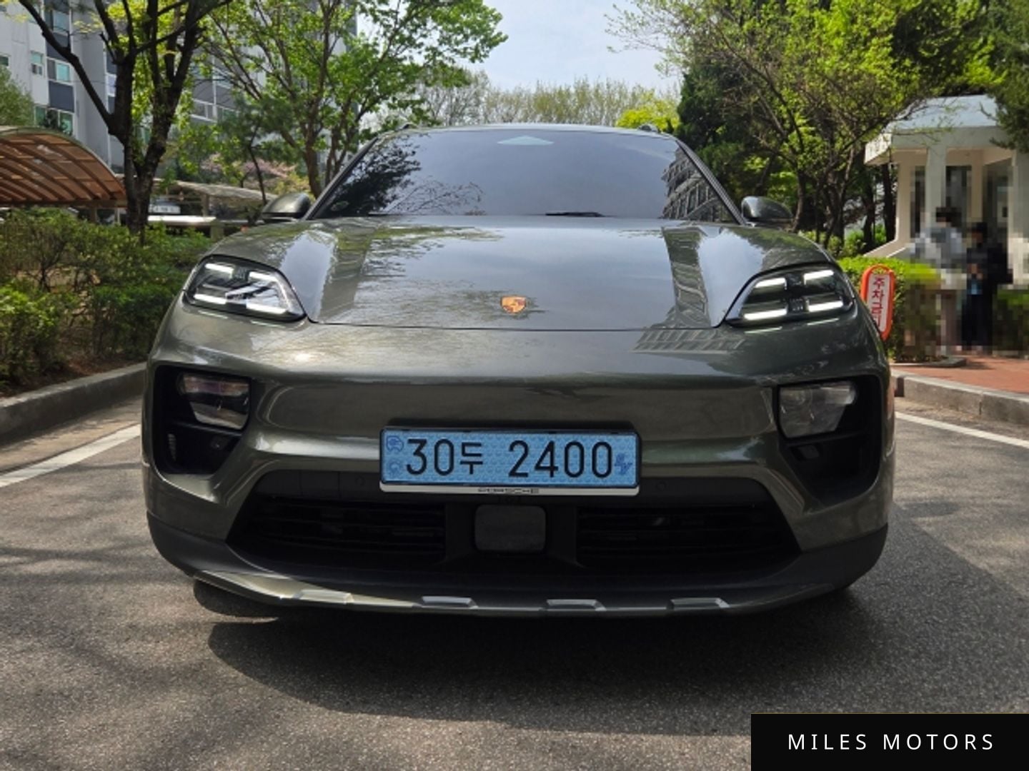 Porsche Macan 2025 — миниатюра 2