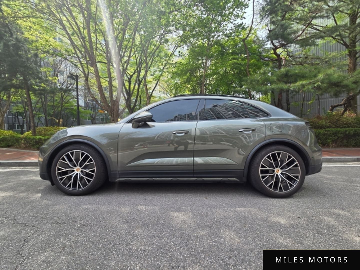 Porsche Macan 2025 — миниатюра 3