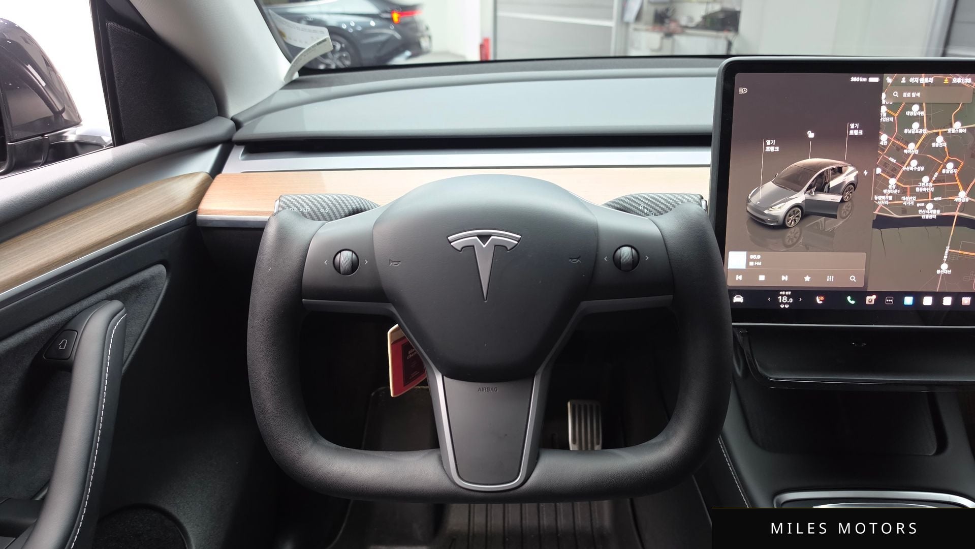 Tesla 모델 Y 2025 — миниатюра 19