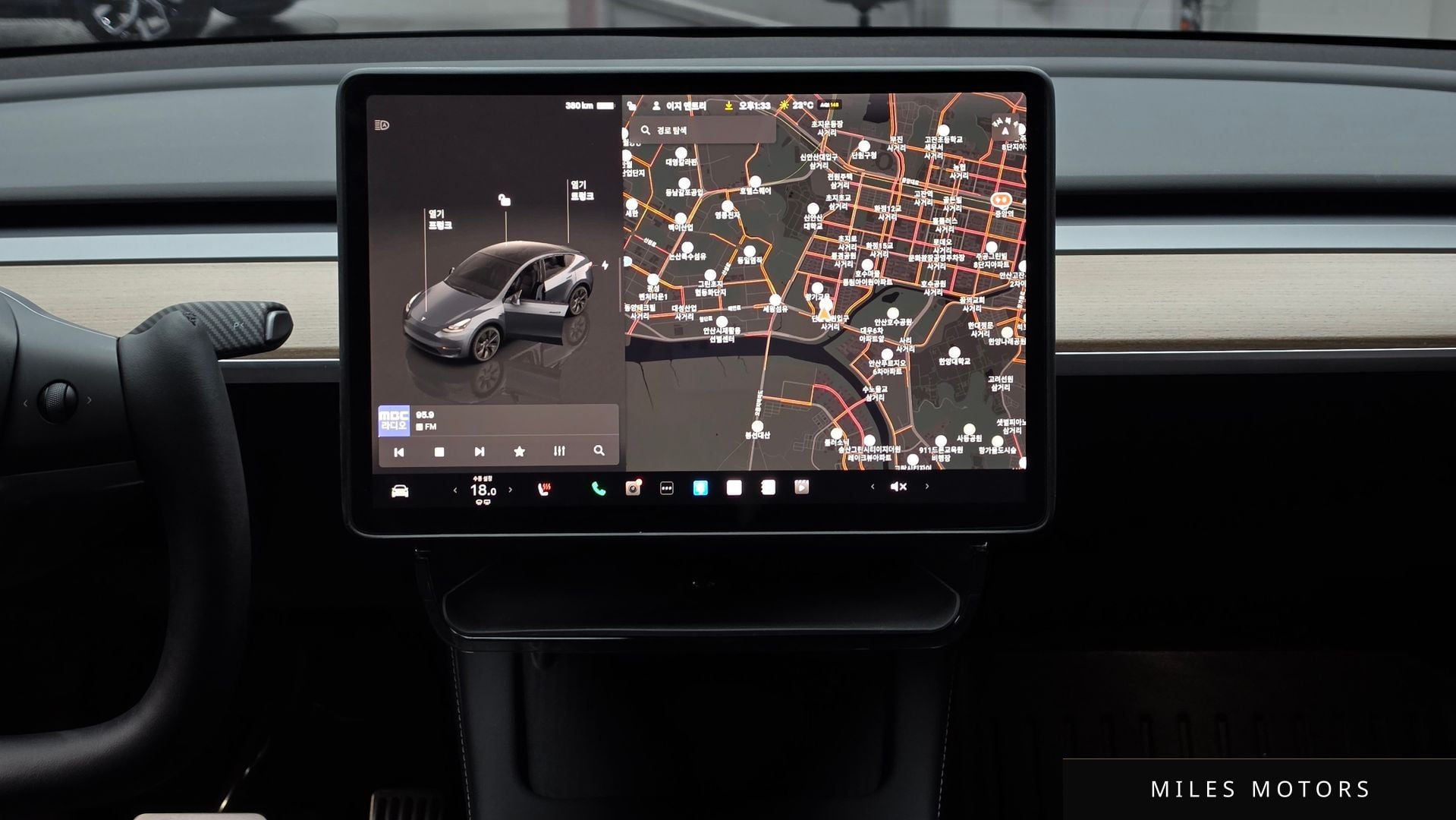 Tesla 모델 Y 2025 — миниатюра 25