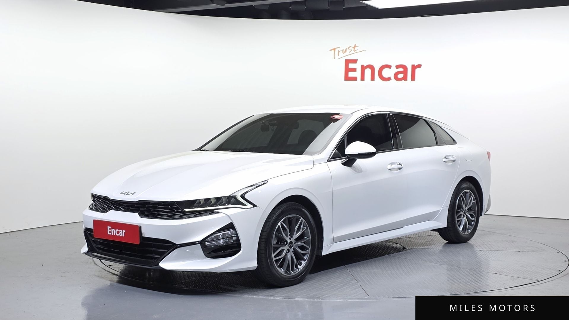 Kia K5 2023 — фото 1 из 12
