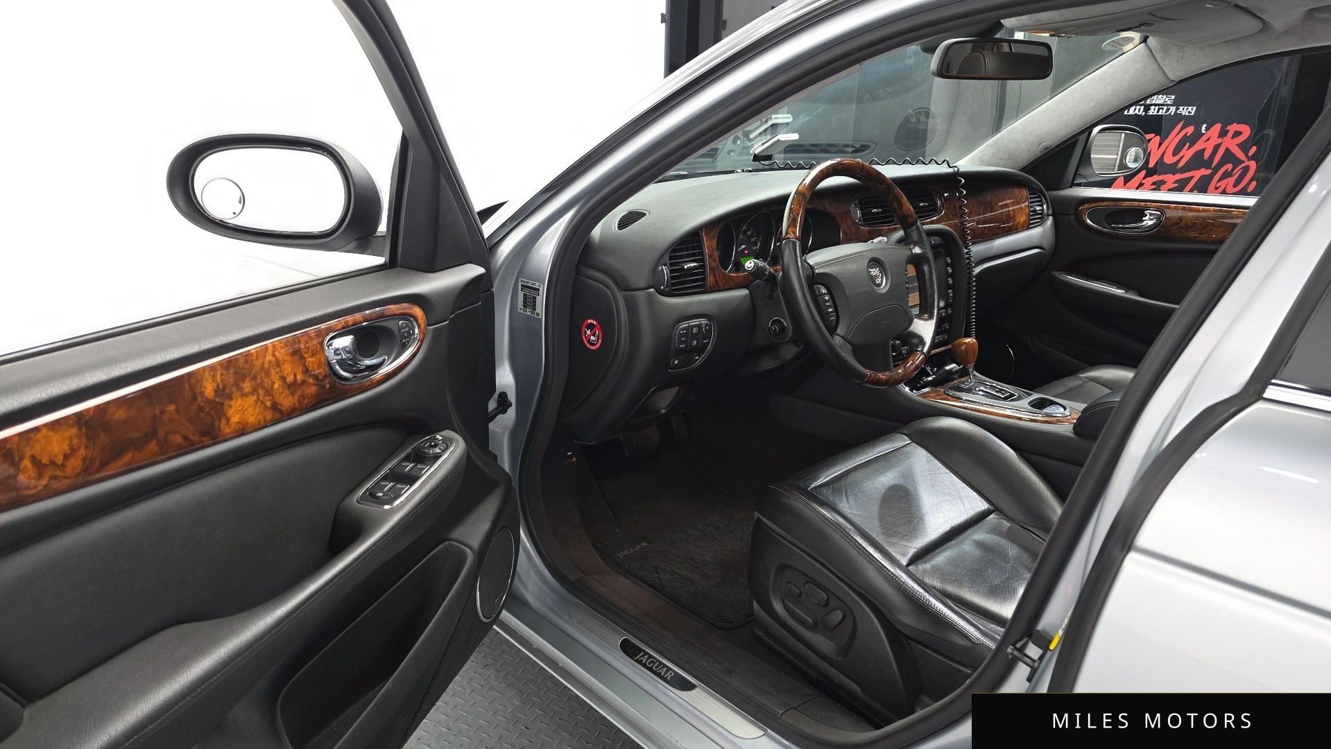 Jaguar XJ-8 2006 — миниатюра 10