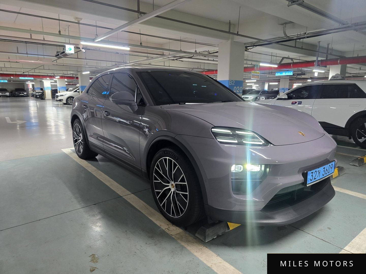Porsche Macan 2025 — миниатюра 2