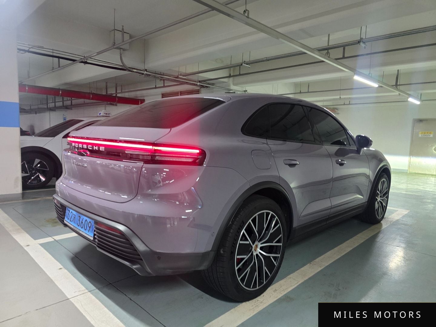 Porsche Macan 2025 — миниатюра 7