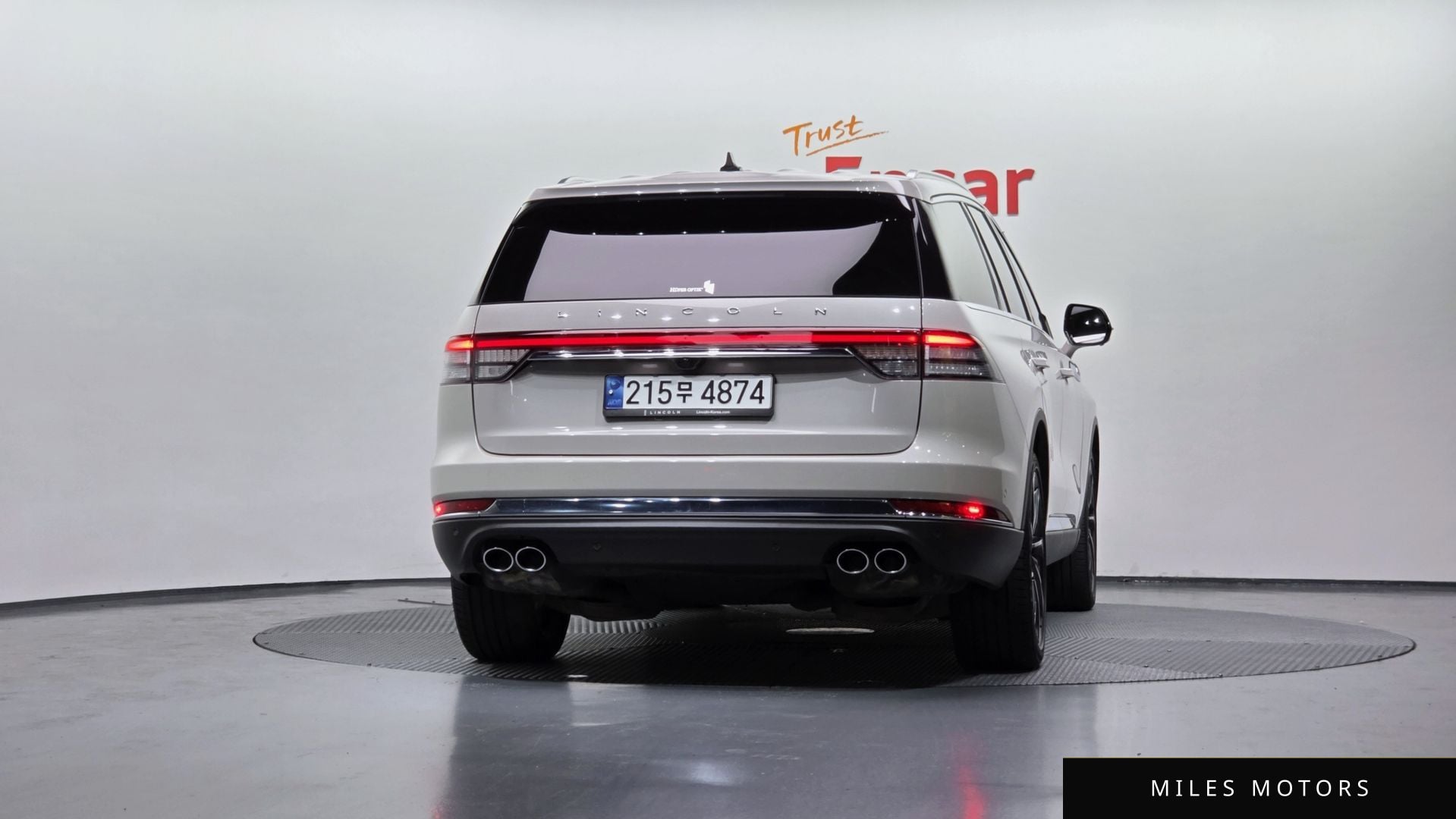 Lincoln Aviator 2023 — миниатюра 4