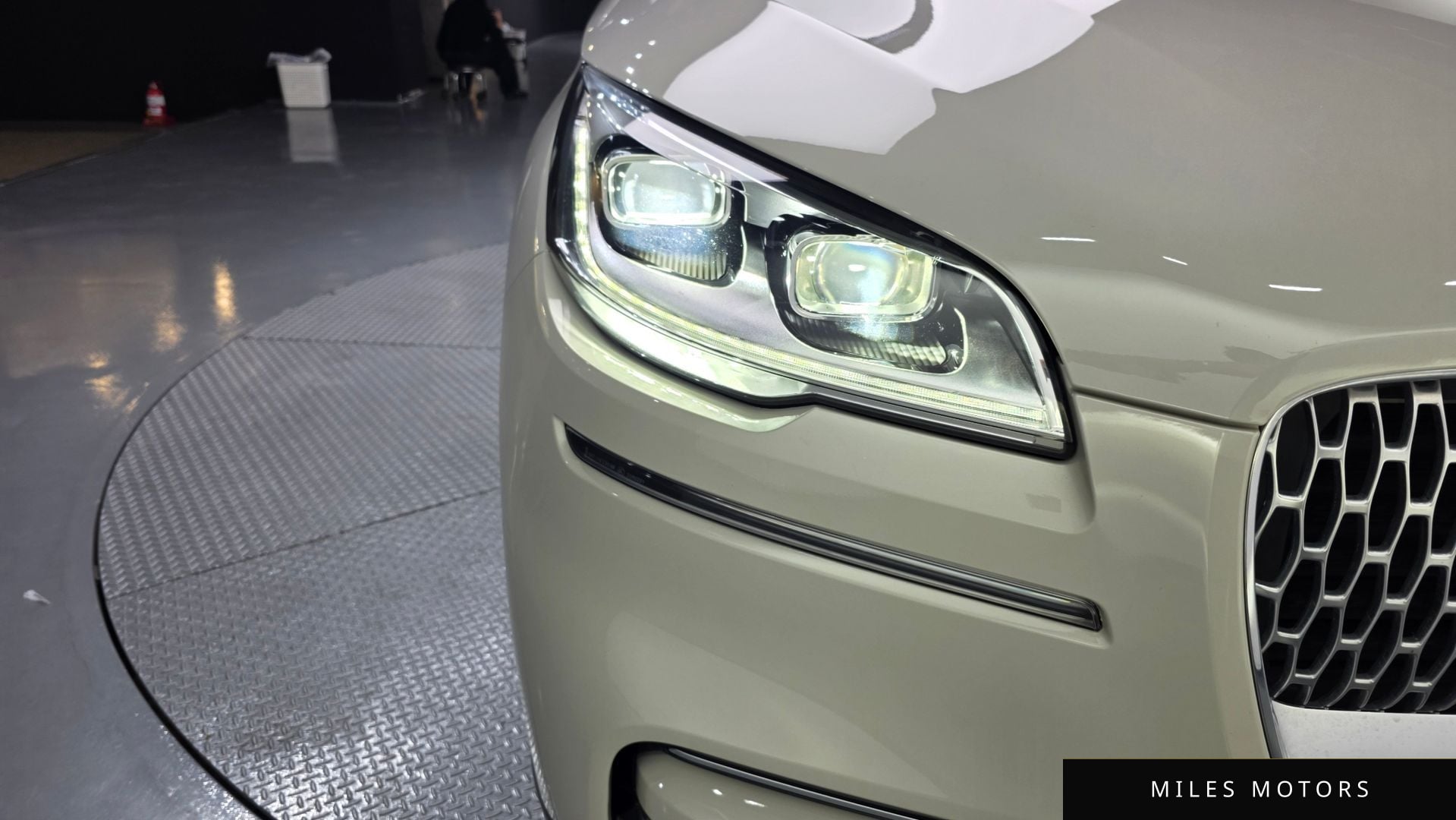 Lincoln Aviator 2023 — миниатюра 8