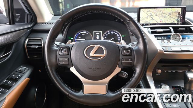 Лексус NX300h 2018 — миниатюра 19