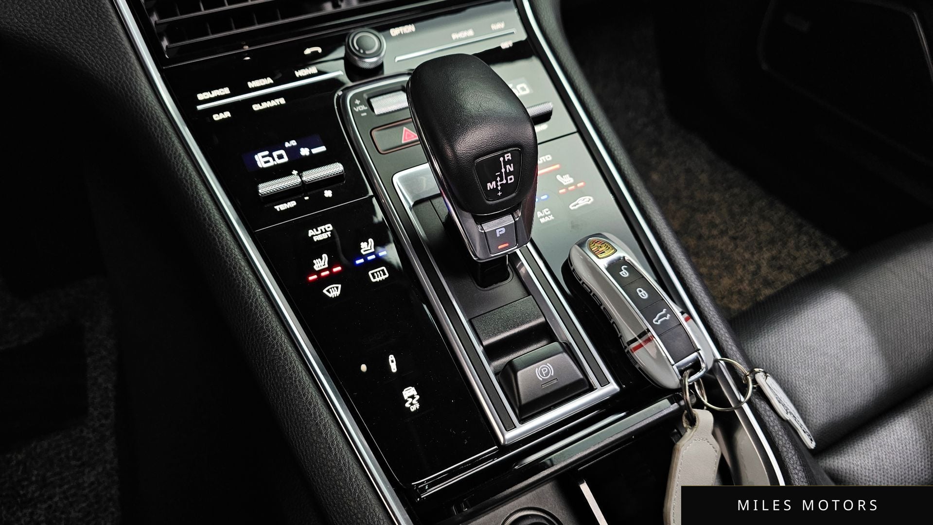 Porsche 파나메라 (971) 2018 — миниатюра 9