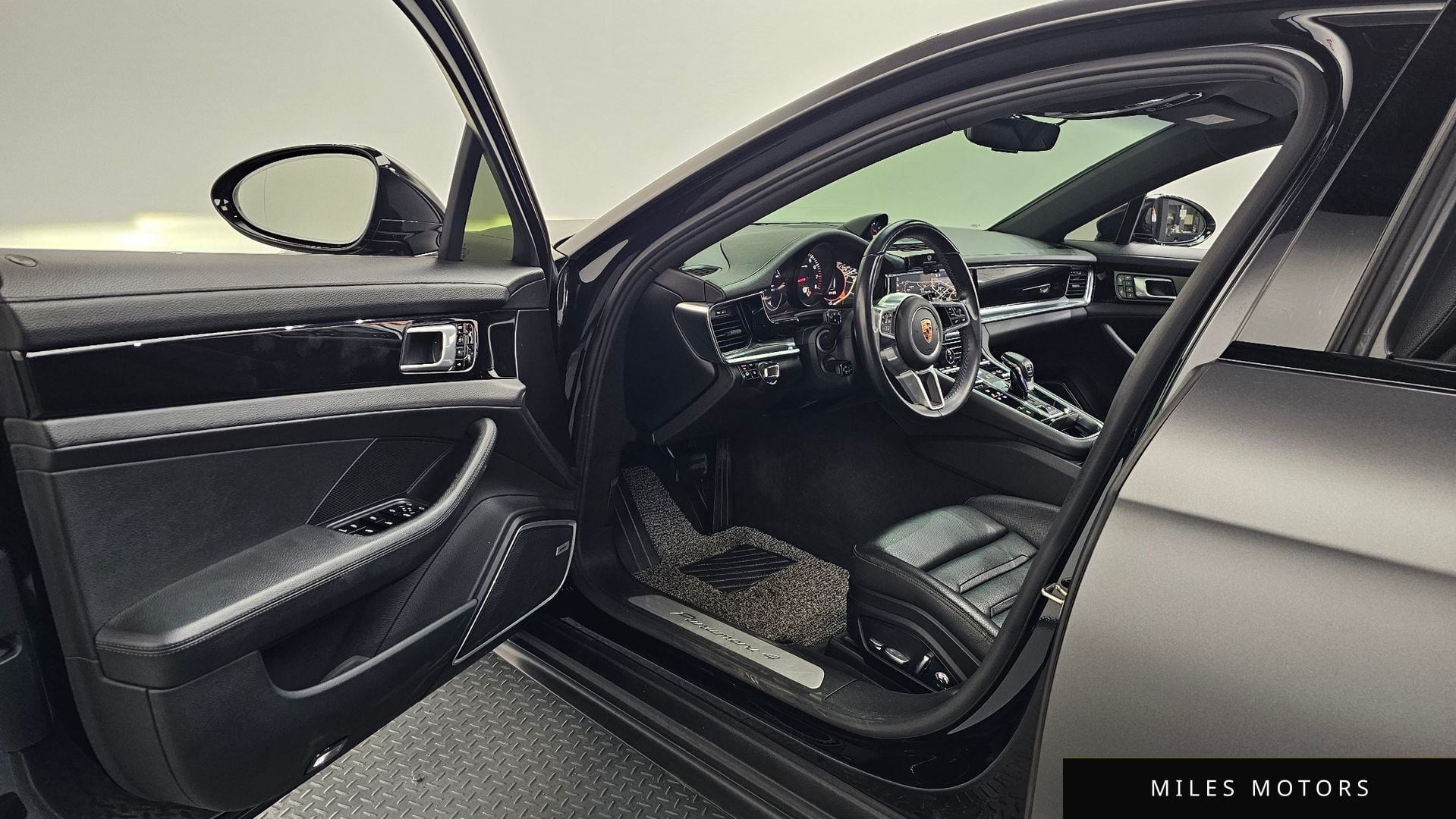 Porsche 파나메라 (971) 2018 — миниатюра 10