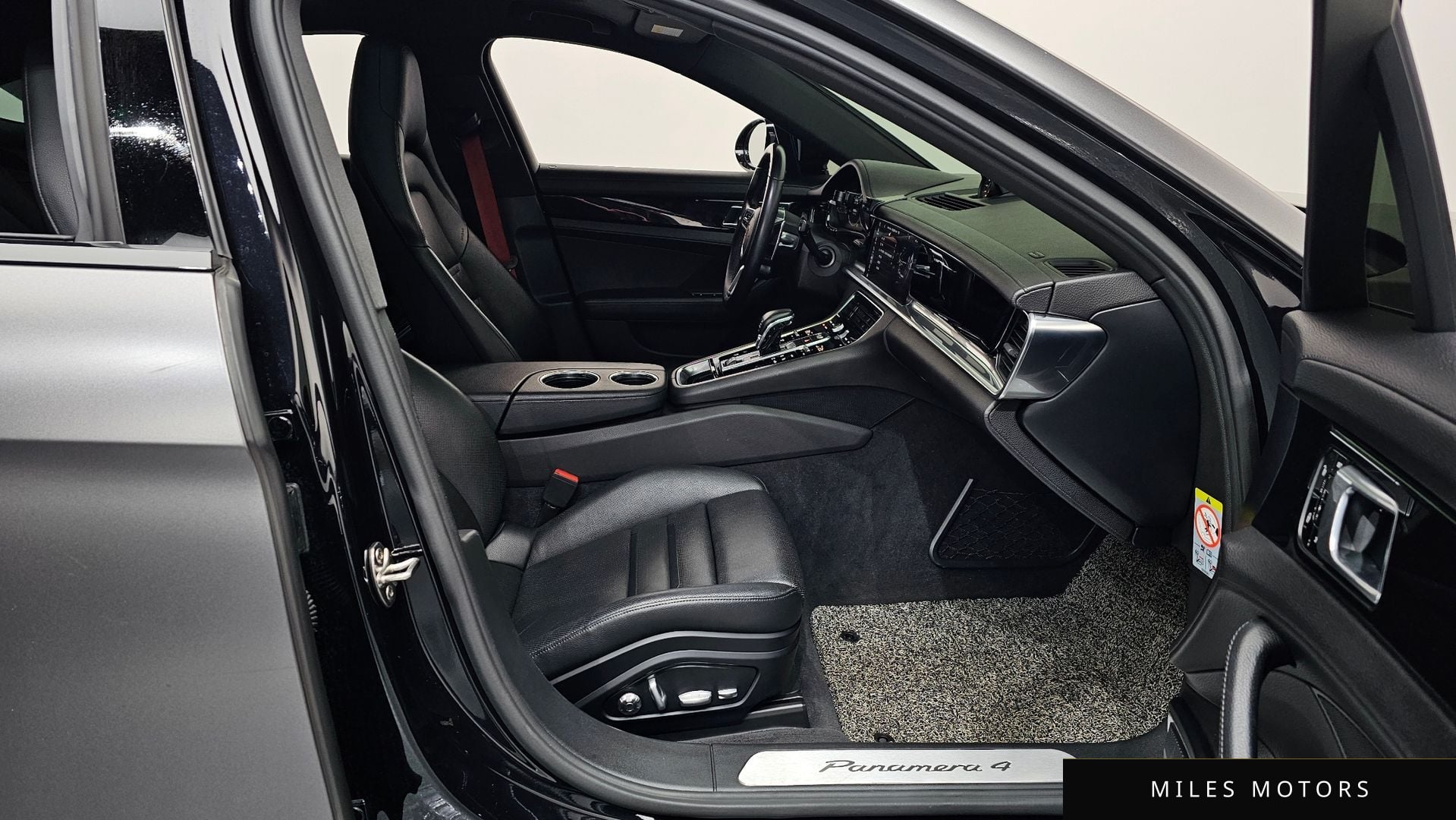 Porsche 파나메라 (971) 2018 — миниатюра 11