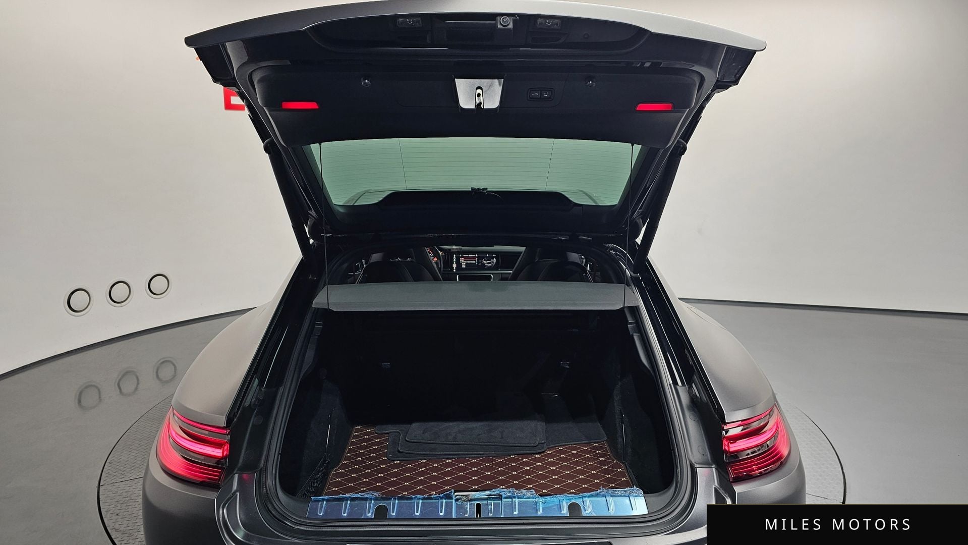 Porsche 파나메라 (971) 2018 — миниатюра 20