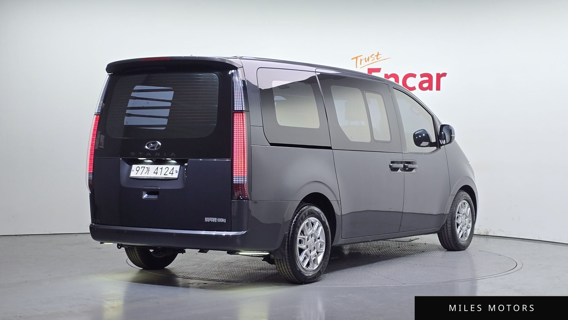 Hyundai Staria 2022 — миниатюра 2
