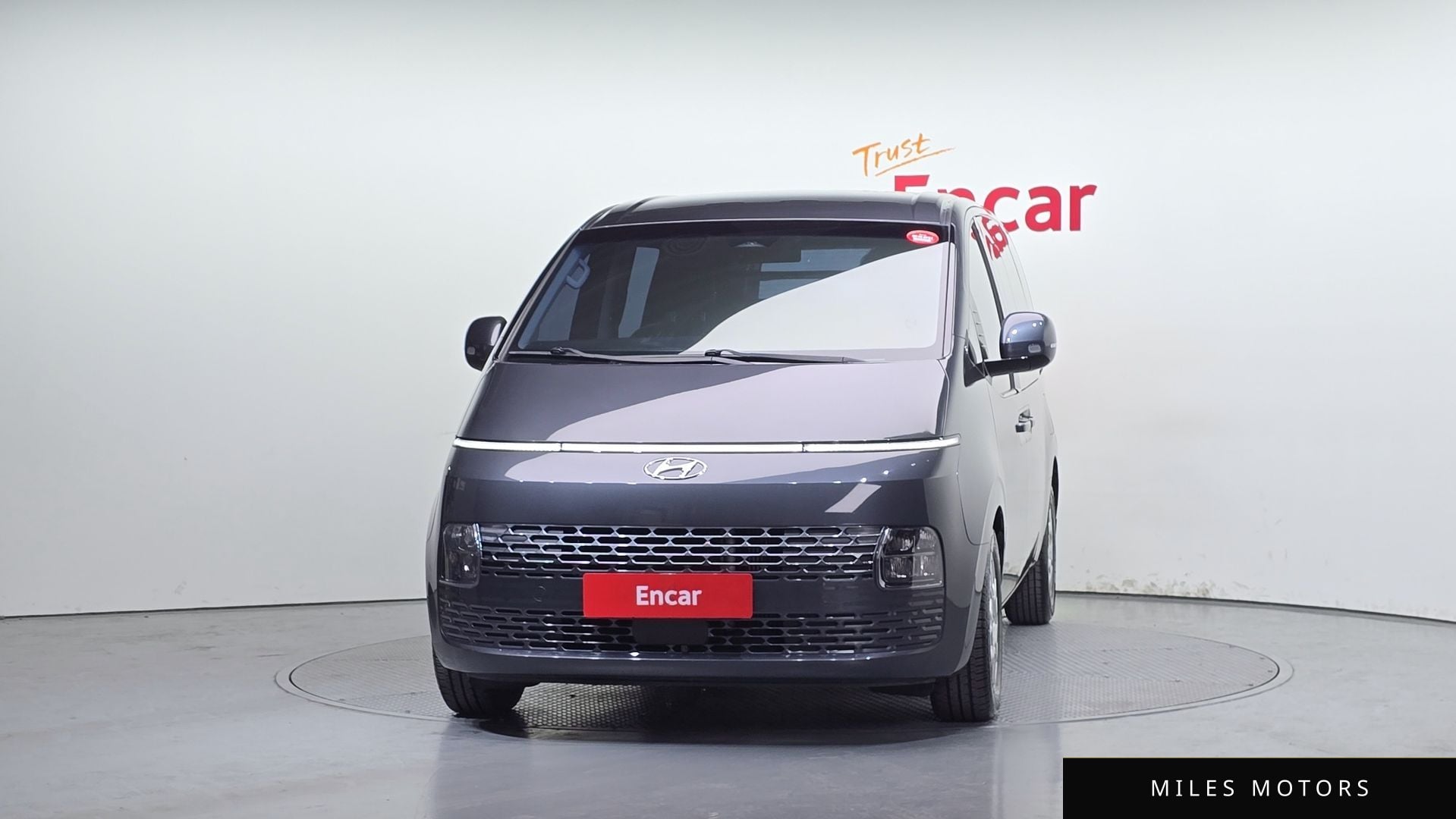 Hyundai Staria 2022 — миниатюра 3