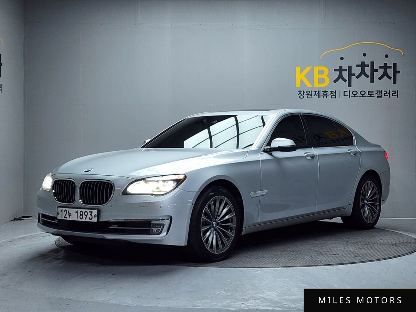BMW 7 Series (F01) 2015 — миниатюра 2
