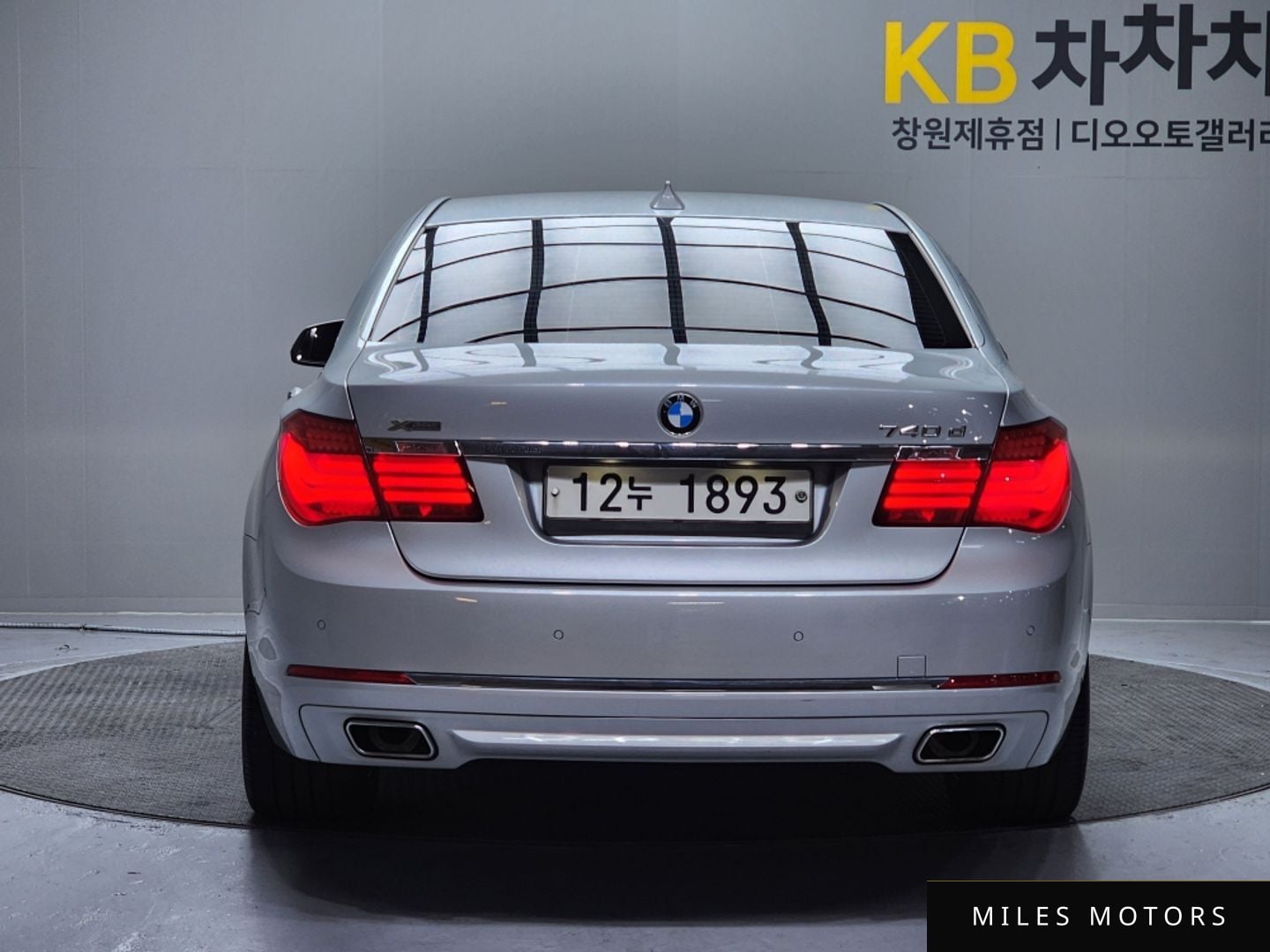 BMW 7 Series (F01) 2015 — миниатюра 3
