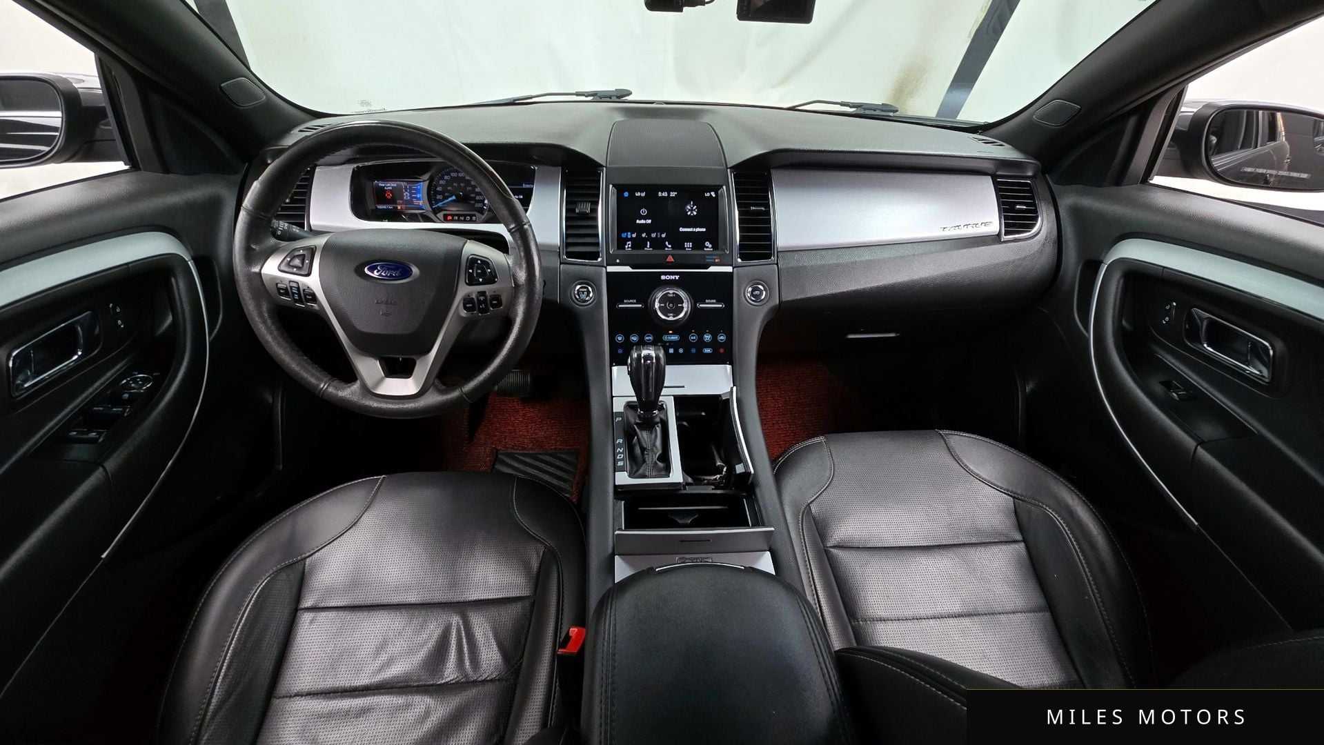 Ford Taurus 2017 — миниатюра 10