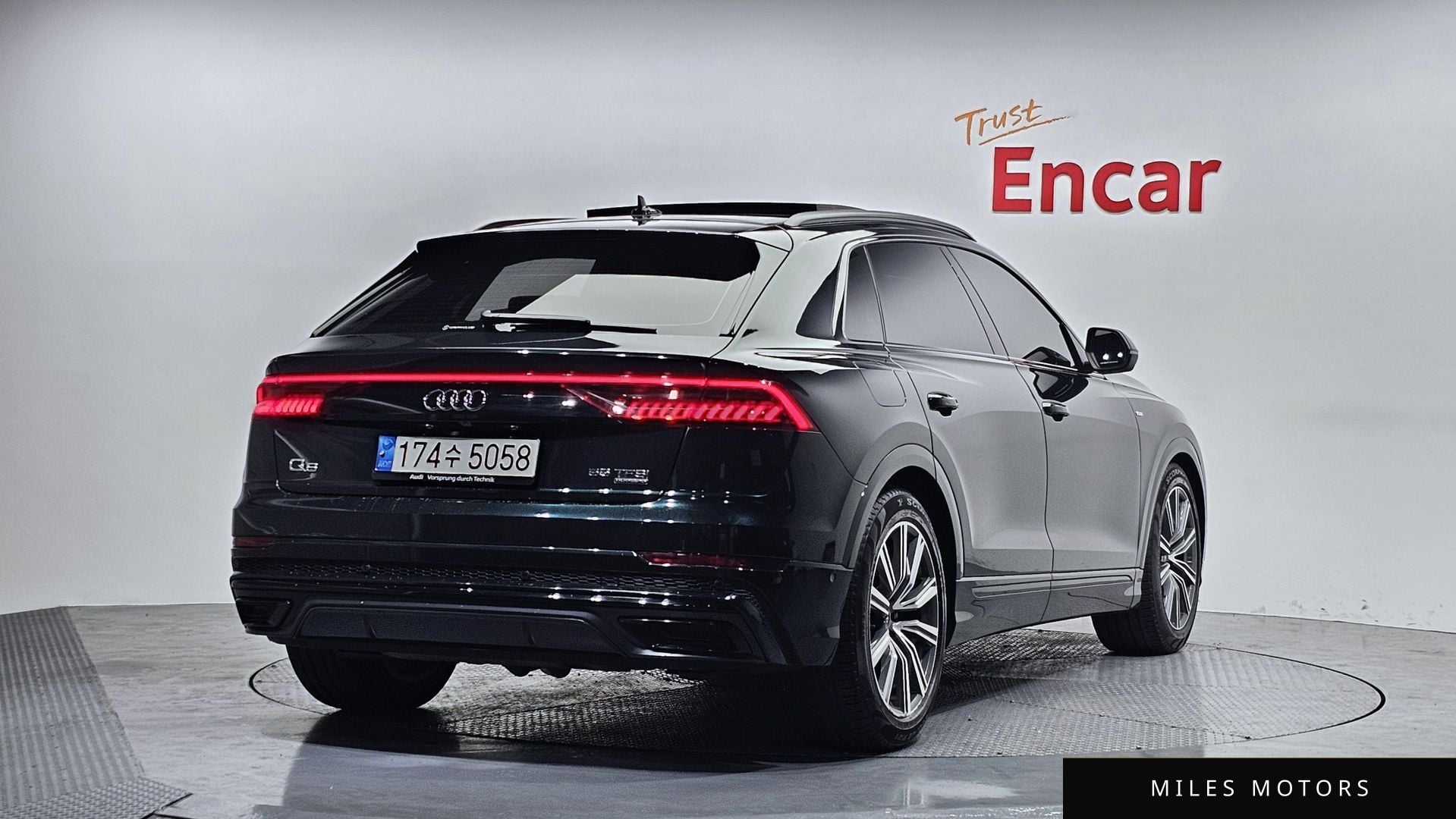 Audi Q8 (4M) 2021 — миниатюра 2