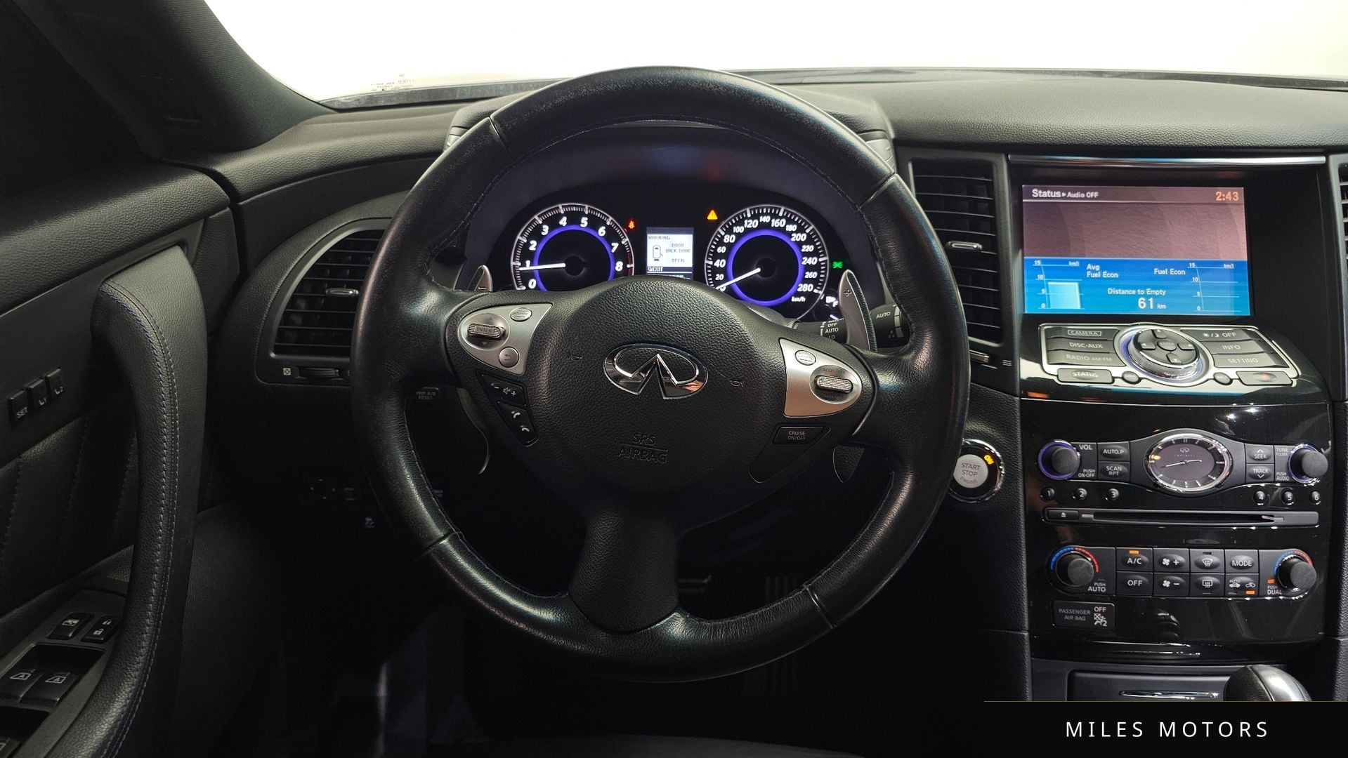 Infiniti QX70 2017 — миниатюра 12