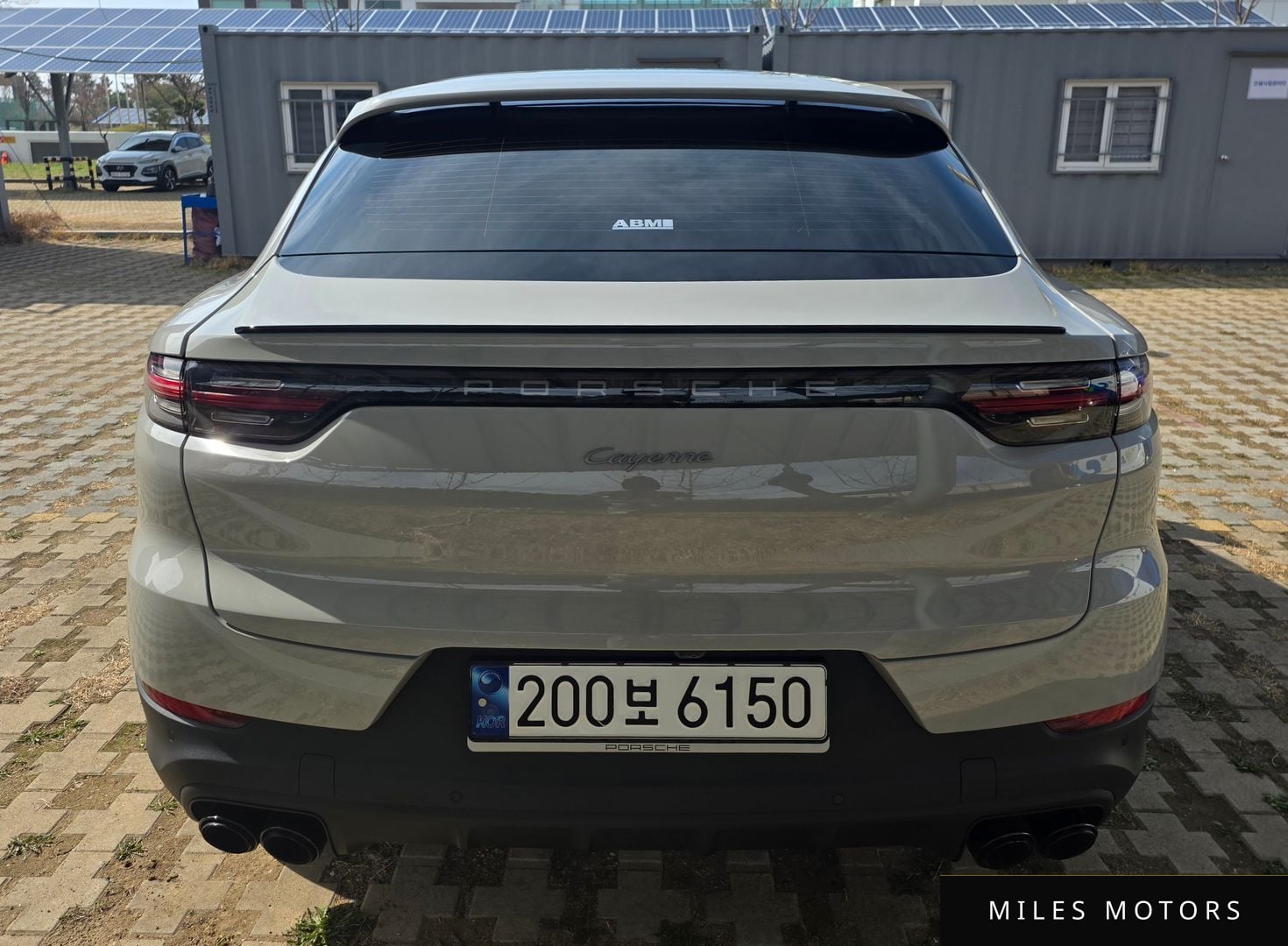 Porsche Cayenne 2023 — миниатюра 2